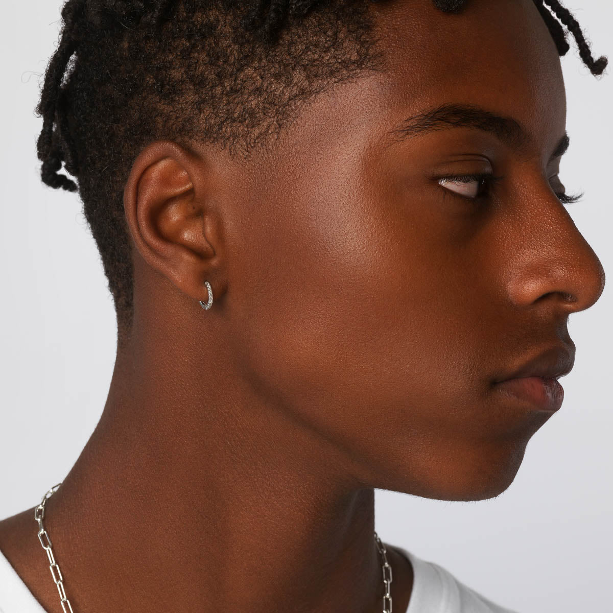 Diamond Helix Huggie Single Earring in Sterling Silver - Perfect for Cartilage Piercing, Everyday Wear & Special Occasions