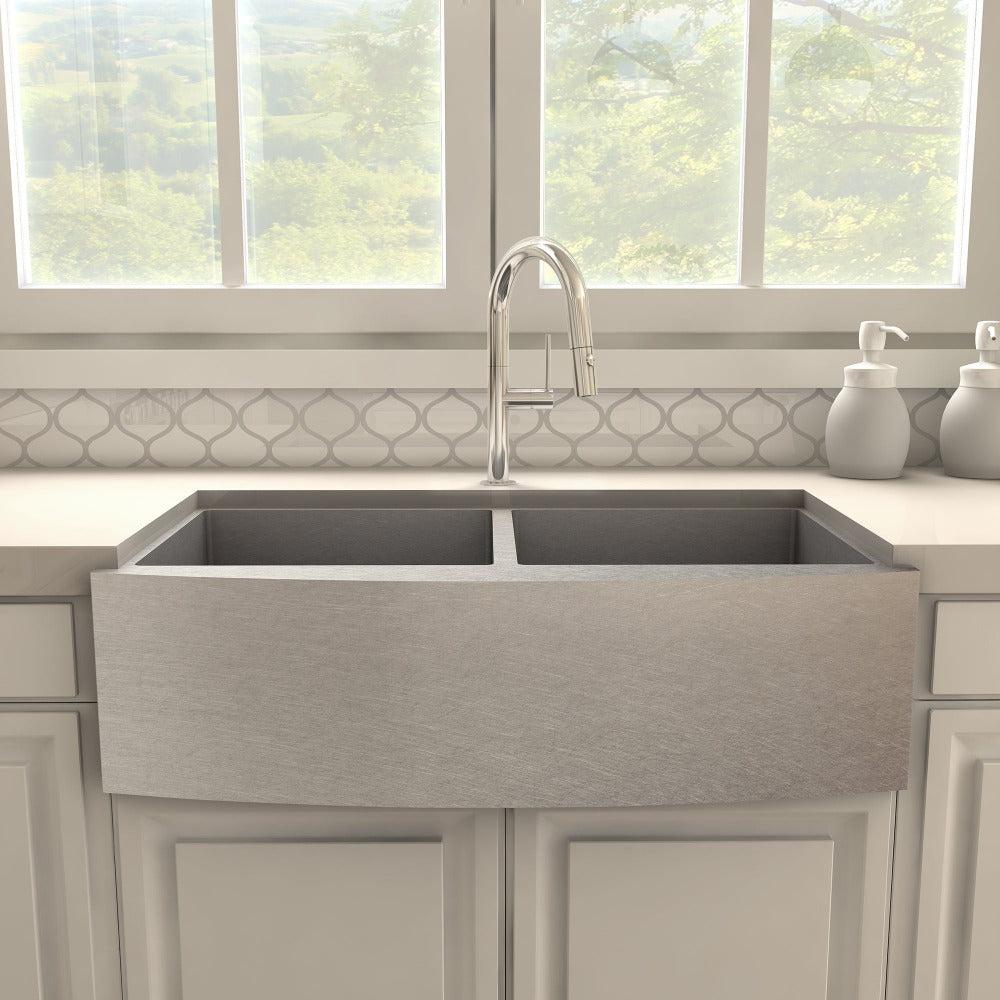 ZLINE Voltaire Pull Down Single Handle Chrome Kitchen Faucet - Modern Design for Easy Cooking & Dishwashing | Perfect for Home Kitchens & Restaurants