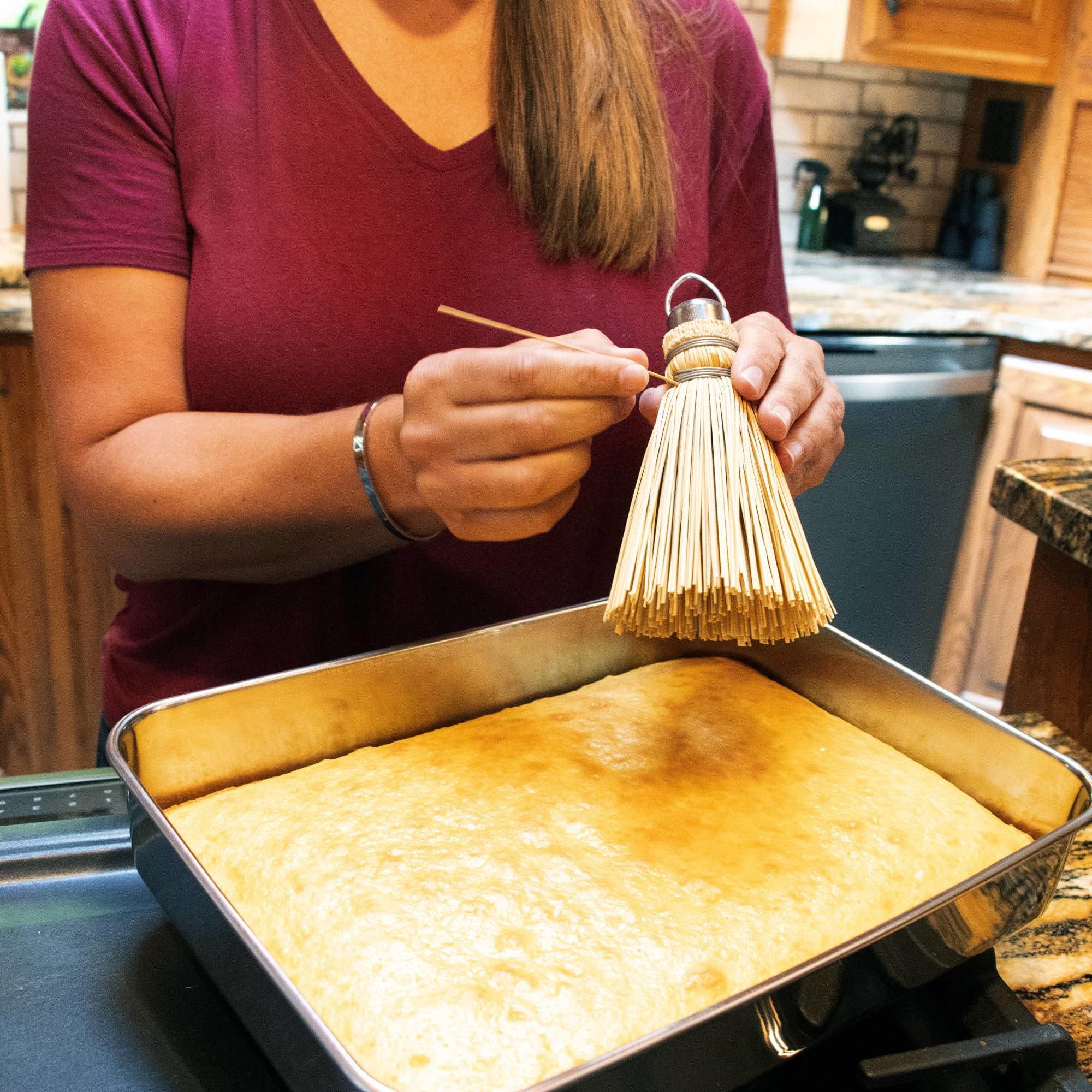 Straw Broom Poke Cake Tester - Decorative Baking Tool for Cakes, Cupcakes & Desserts | Unique Kitchen Accessory for Home Bakers & Party Decor