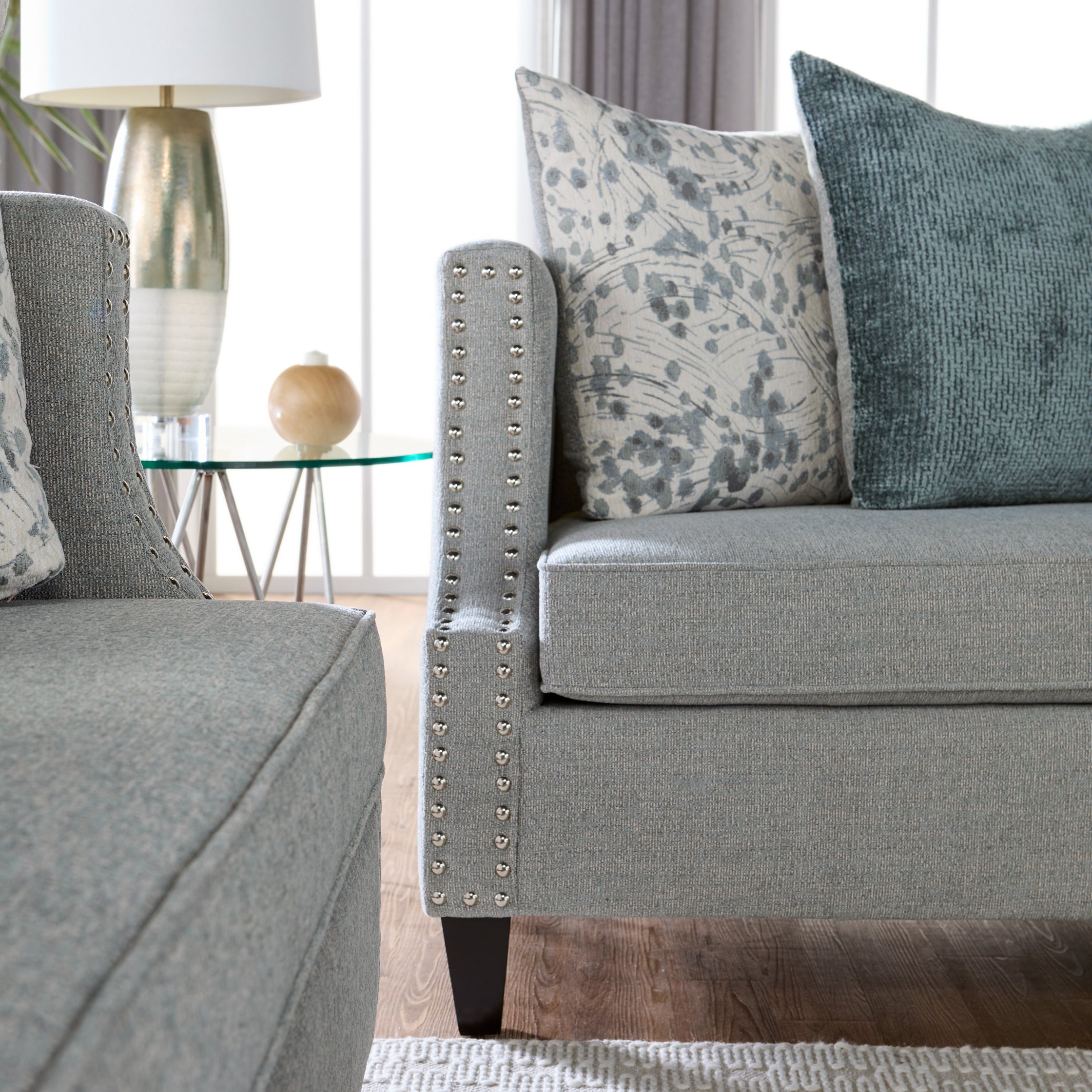 Roundhill Furniture Nari Modern Pillow Back Fabric Sofa - Contemporary Living Room Couch in Moondance Mist, Perfect for Small Spaces & Apartment Decor