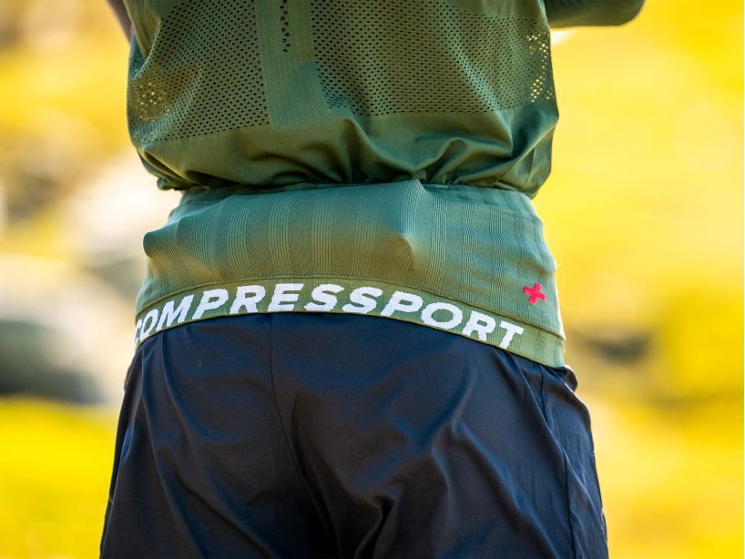 Compressport Unisex Running Belt - Lightweight & Adjustable Waist Pack for Phone, Keys & Essentials (RF Green/Dark Cheddar) | Perfect for Jogging, Hiking & Travel