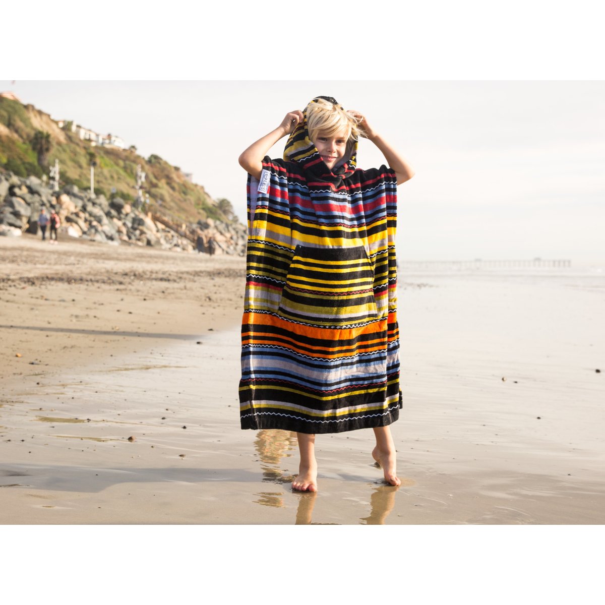 Eco-Friendly Waterproof Changing Poncho for Adults - Reusable & Quick-Dry Outdoor Camping, Beach, Hiking Gear