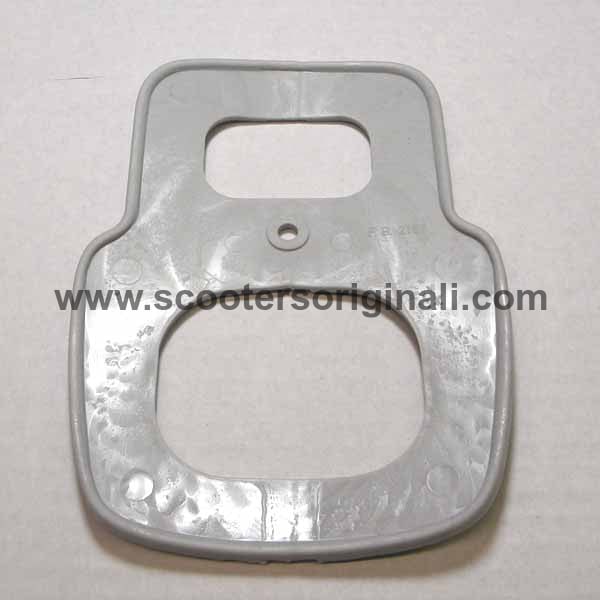 Vespa Tail Light Gasket Replacement for 1960s Small Frame Scooters - Waterproof Seal for Vintage Vespa Restoration Projects & DIY Repairs