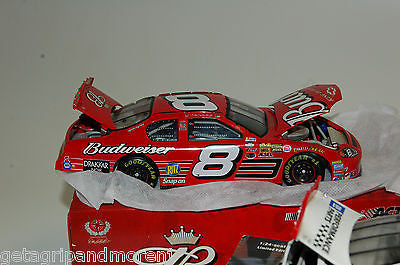 NASCAR 1:24 Scale Die Cast Stock Car Model - Collectible Racing Replica for Display & Gift - Perfect for Racing Fans, Office Decor, and Home Collection