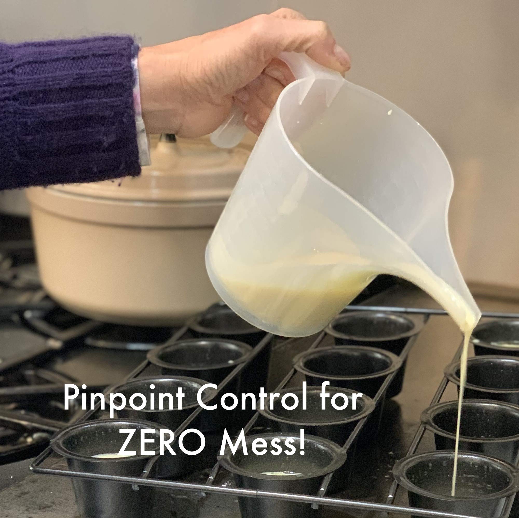 Fox Run 3.5 Cup Easy Pour Measuring Cup with Funnel Spout - Clear Plastic Kitchen Measuring Cup for Baking, Cooking & Liquid Ingredients - Perfect for Home Bakers & Professional Chefs