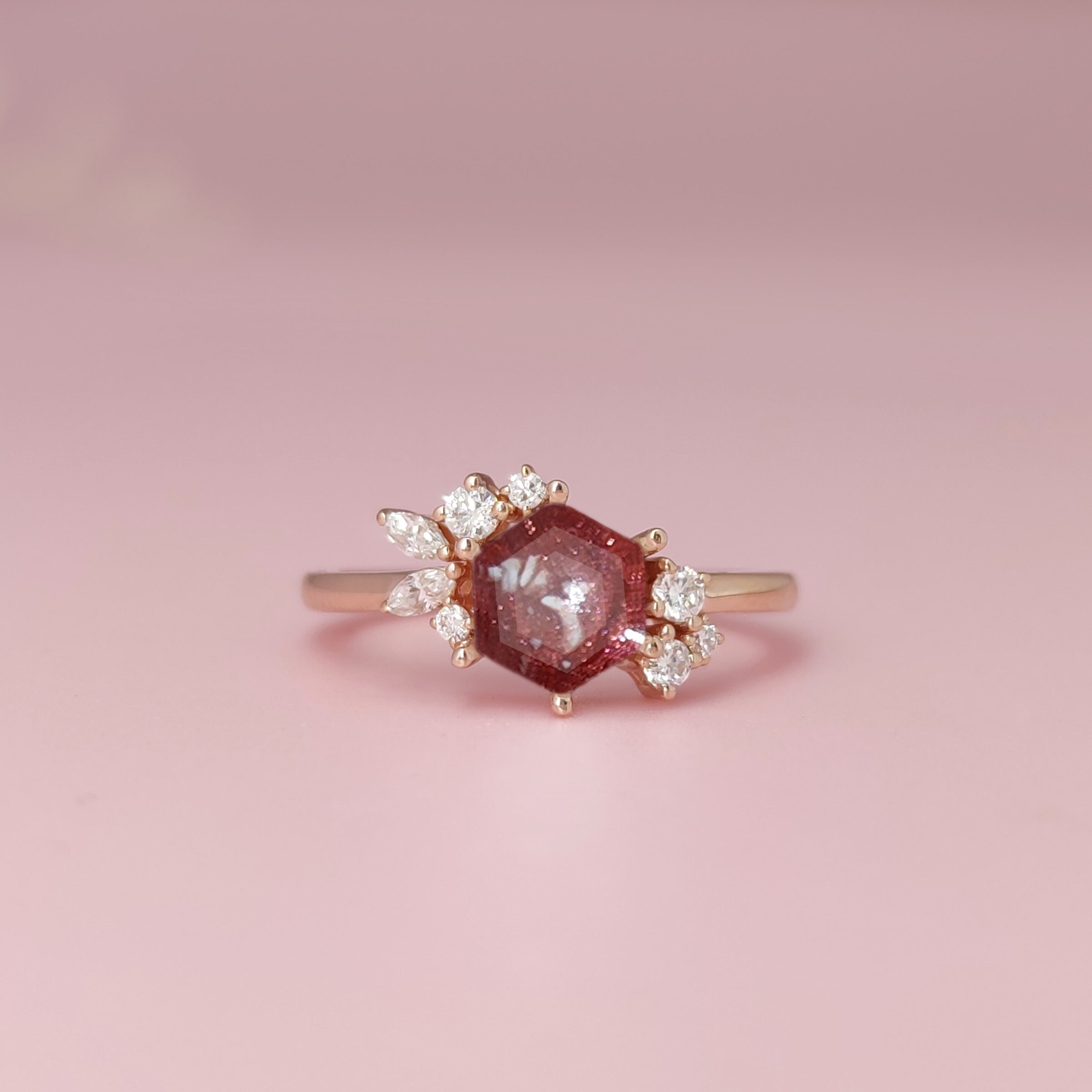 Eternal Memory Ashes Ring - Cremation Jewelry for Loved Ones | Memorial Keepsake for Grieving & Remembrance - Perfect for Funerals, Memorials & Everyday Wear