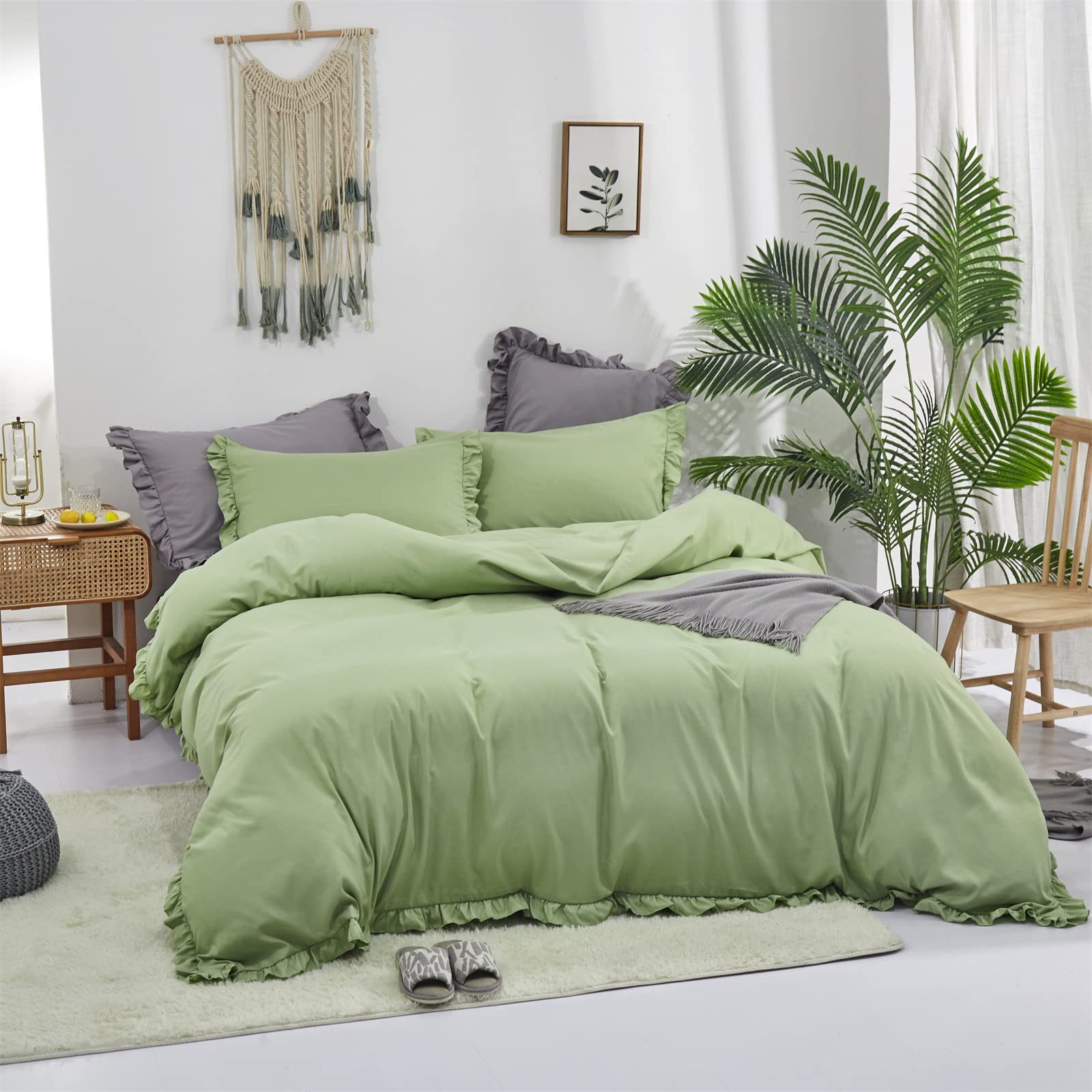 CLOTHKNOW Green Full Comforter Set 3Pcs - Soft Boho Ruffled Bedding with 2 Pillowcases - Farmhouse Shabby Chic Style for Cozy Bedroom Decor | Perfect for Guest Rooms, Master Bedrooms & Boho-Themed Spaces