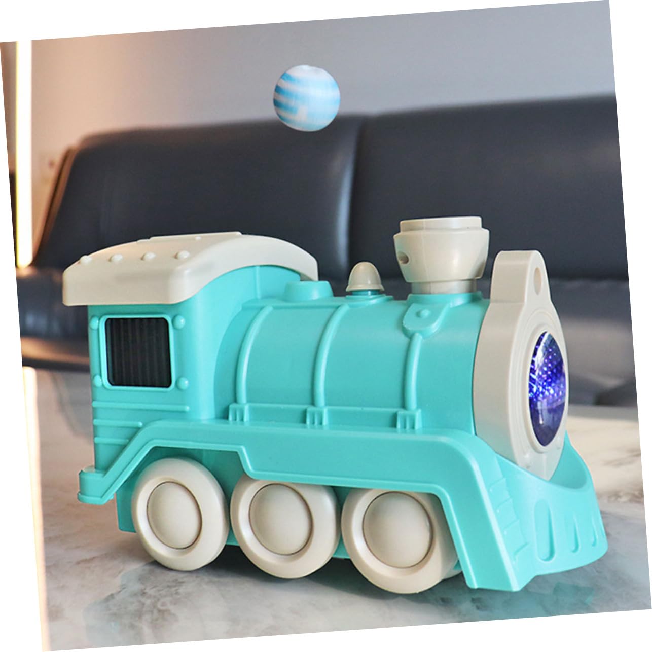 Toyvian 2-Piece Electric Train Set with Spray Function - Miniature Toy Train for Kids, Realistic Simulation Model Vehicle - Perfect for Birthday Gifts & Playroom Decor