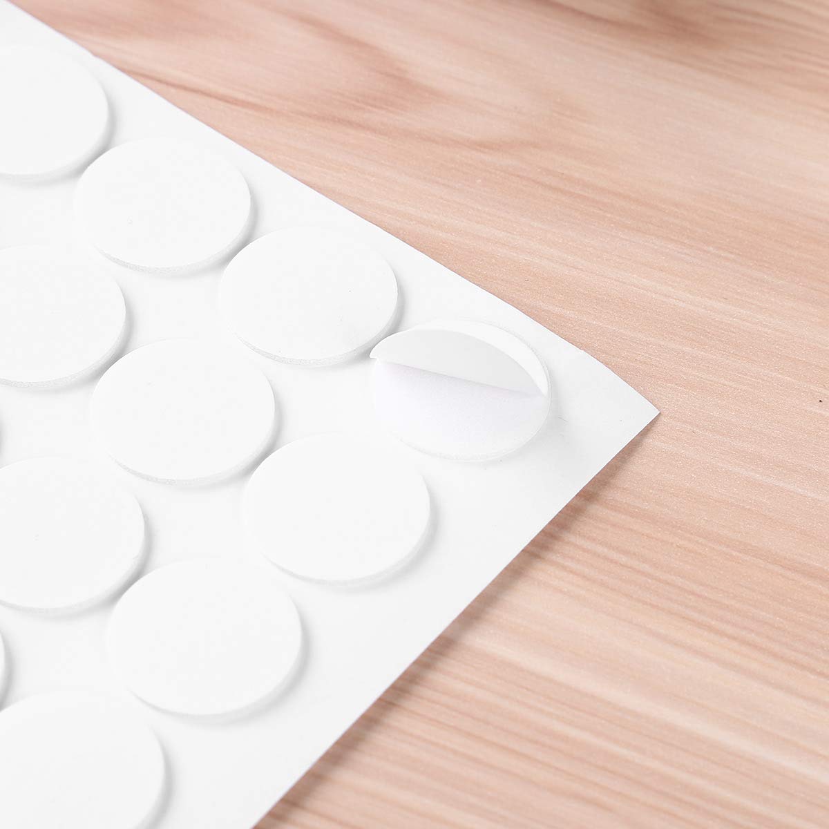 Heat-Resistant Double-Sided Candle Wick Stickers 1000Pcs (20mm) - DIY Candle Making Supplies for Wax Adhesion - Perfect for Handmade Soy, Beeswax & Paraffin Candles at Home