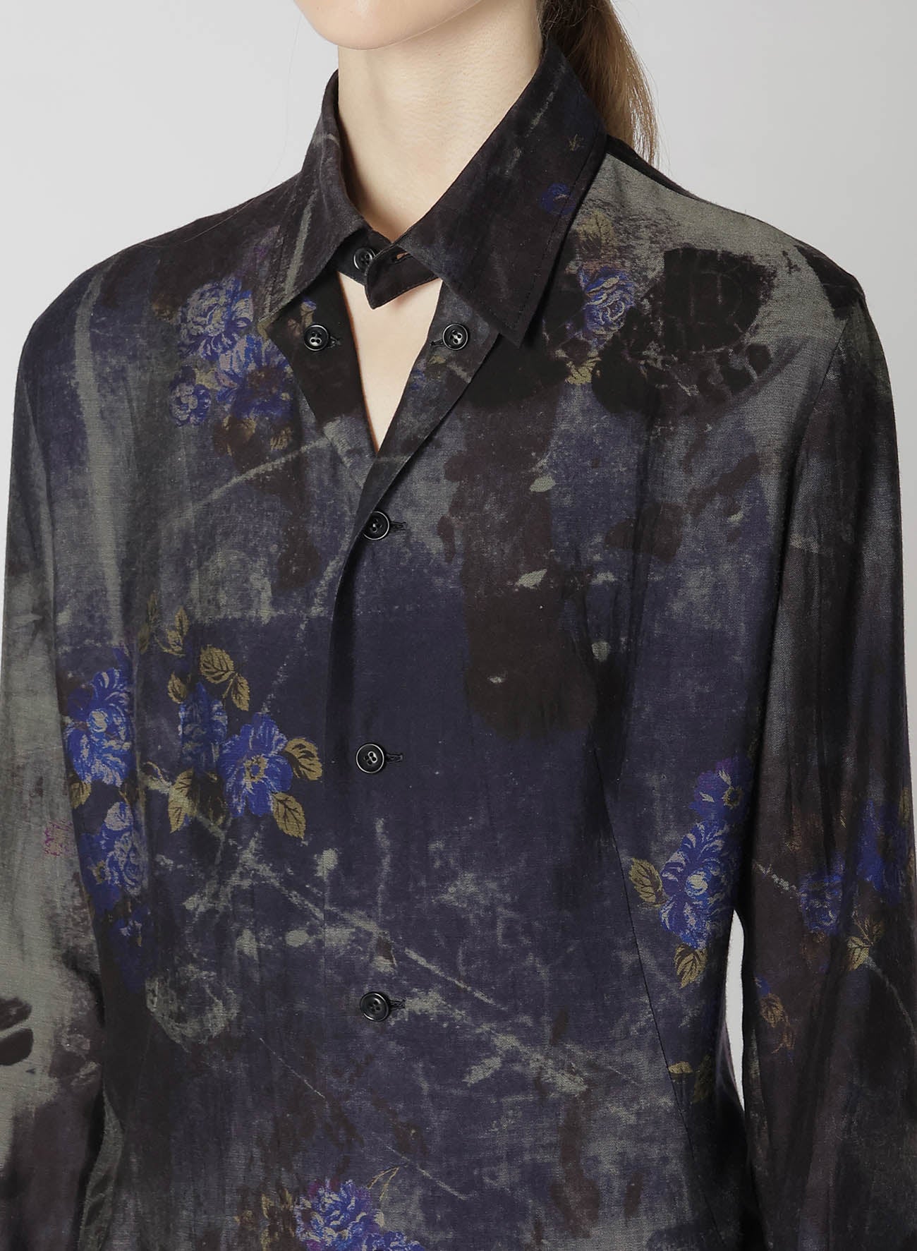 CU/Twill Stepped on Flower Print Open Neck Blouse - Women's Fashion Top for Casual Outings & Office Wear