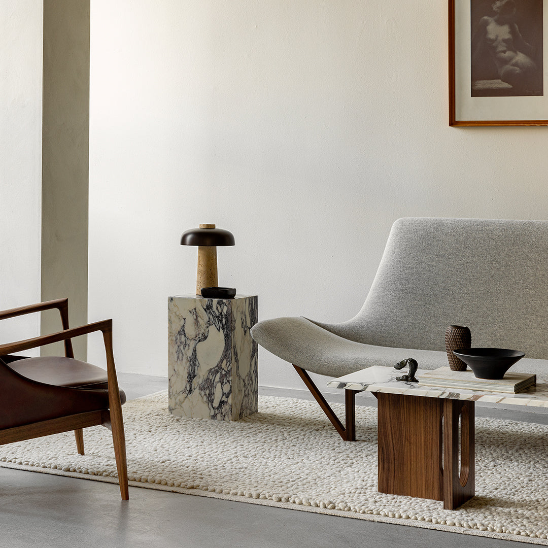 Androgyne Modern Lounge Table - Stylish Coffee Table for Living Room, Office & Lounge Areas - Perfect for Home Decor, Relaxation & Entertaining Guests