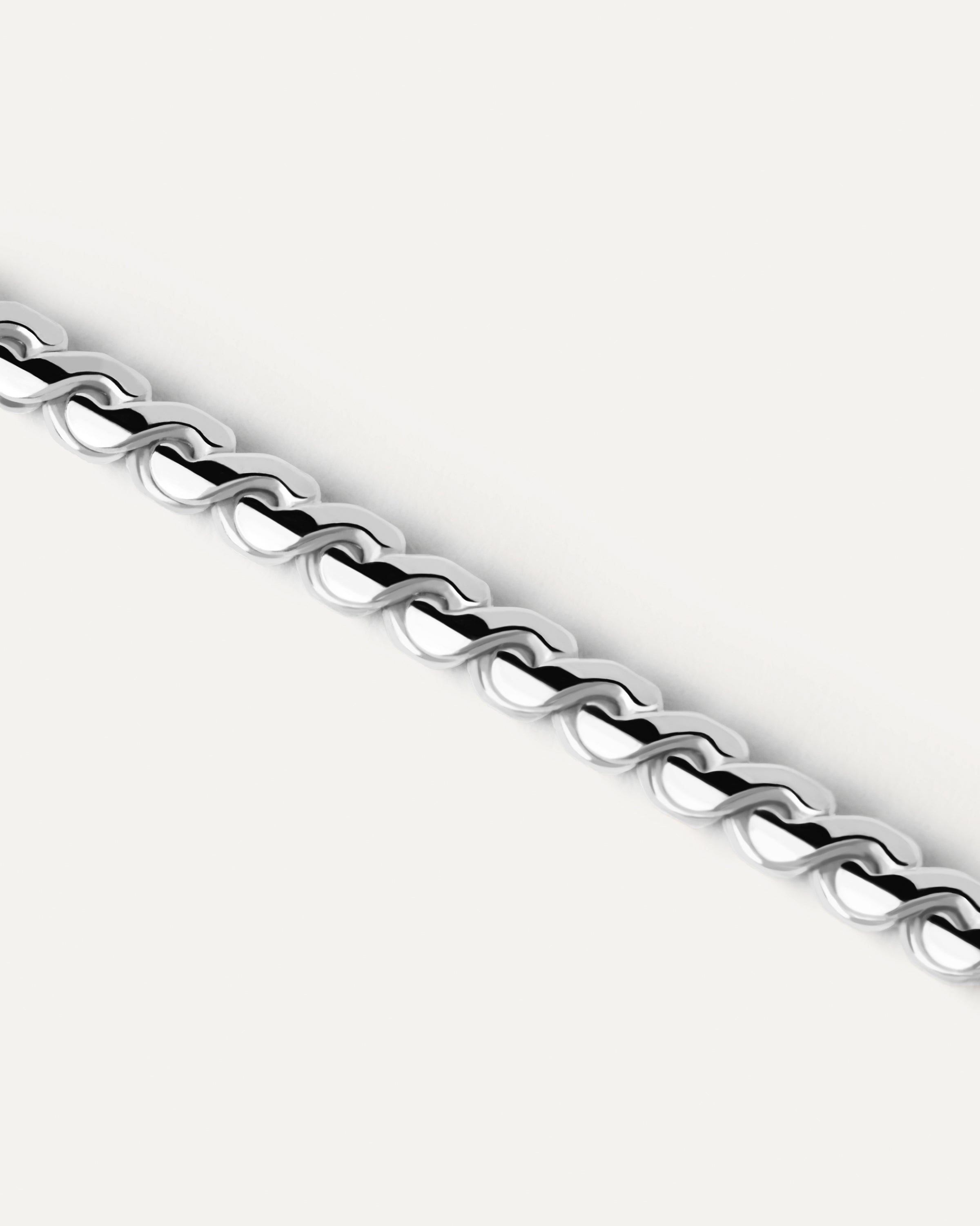 Stylish Large Serpentine Silver Chain Necklace for Women - Elegant Layering Piece for Everyday Wear, Date Nights & Special Occasions