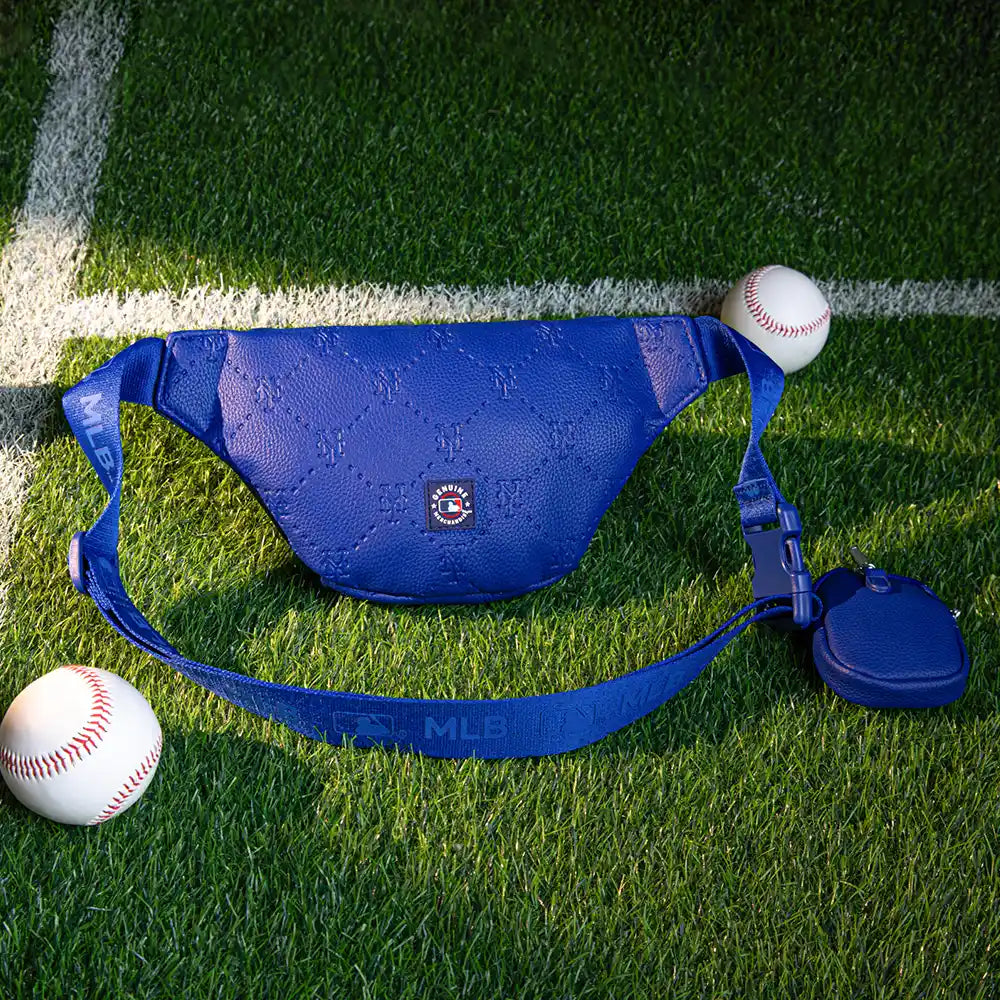 MLB New York Mets Official Logo Fanny Pack Waist Bag - Perfect for Baseball Games, Concerts & Outdoor Activities