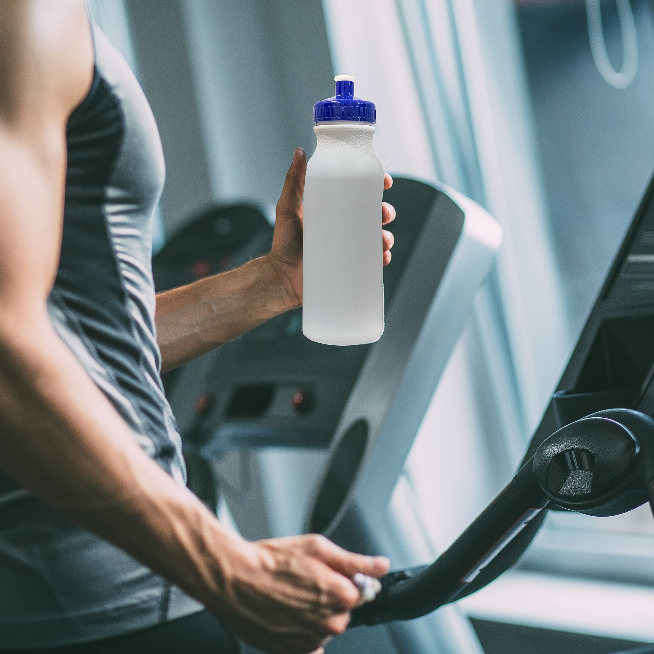 **Bulk 20oz Reusable Plastic Water Bottles - Made in USA - Perfect for Schools, Gyms & Offices (50 Pack)**