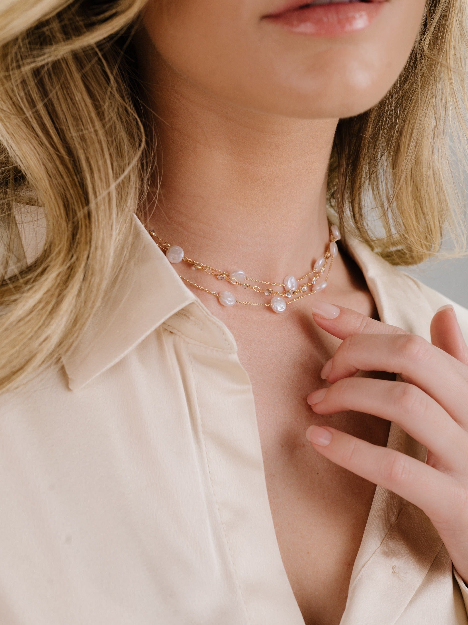 Elegant Dressed in Pearls Layered Necklace for Women | Vintage Pearl Choker & Pendant Necklace | Perfect for Weddings, Parties & Special Occasions