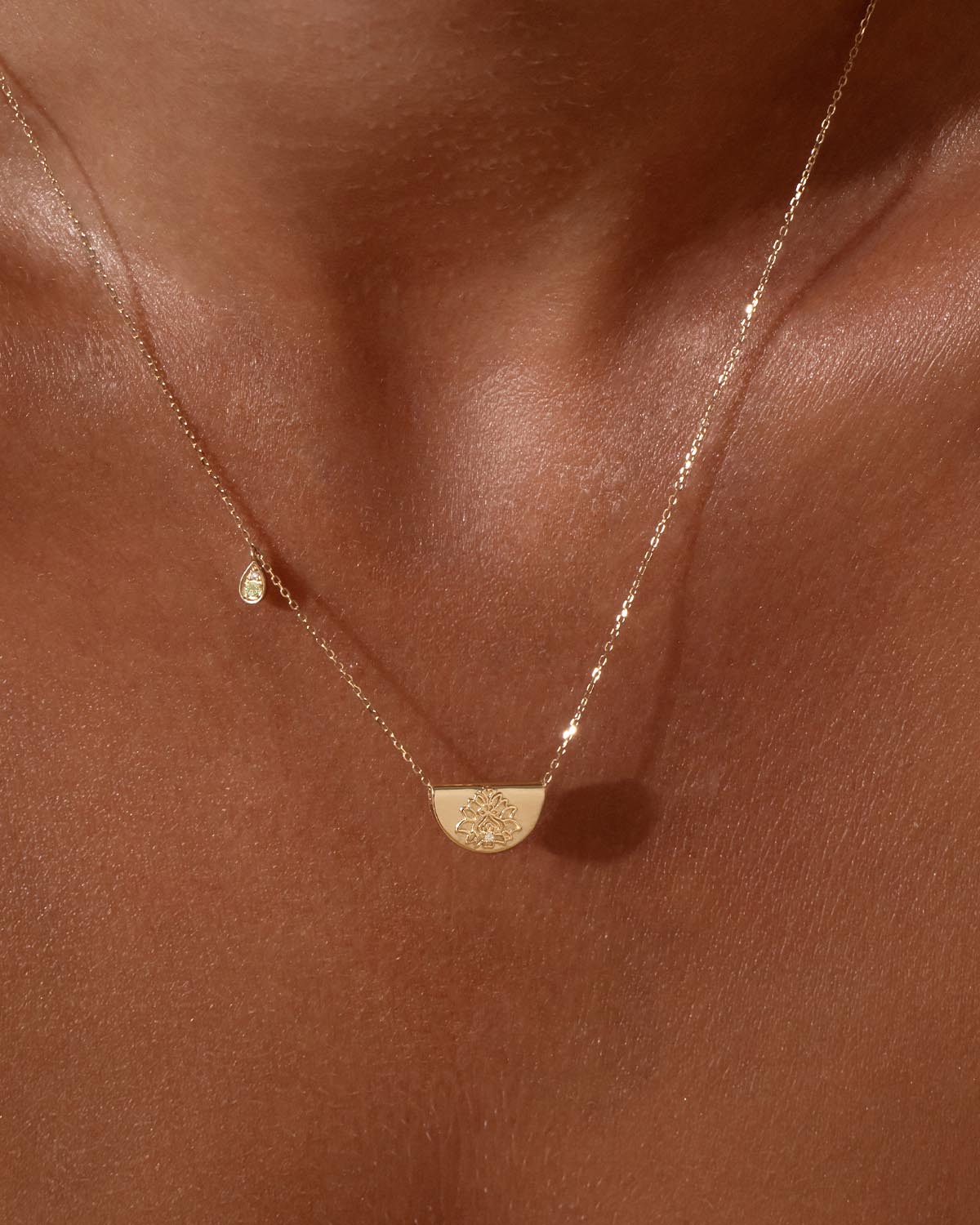 14K Solid Gold Lotus Birthstone Diamond Necklace - August Peridot Gemstone Jewelry for Women, Perfect Gift for Birthday, Anniversary & Special Occasions