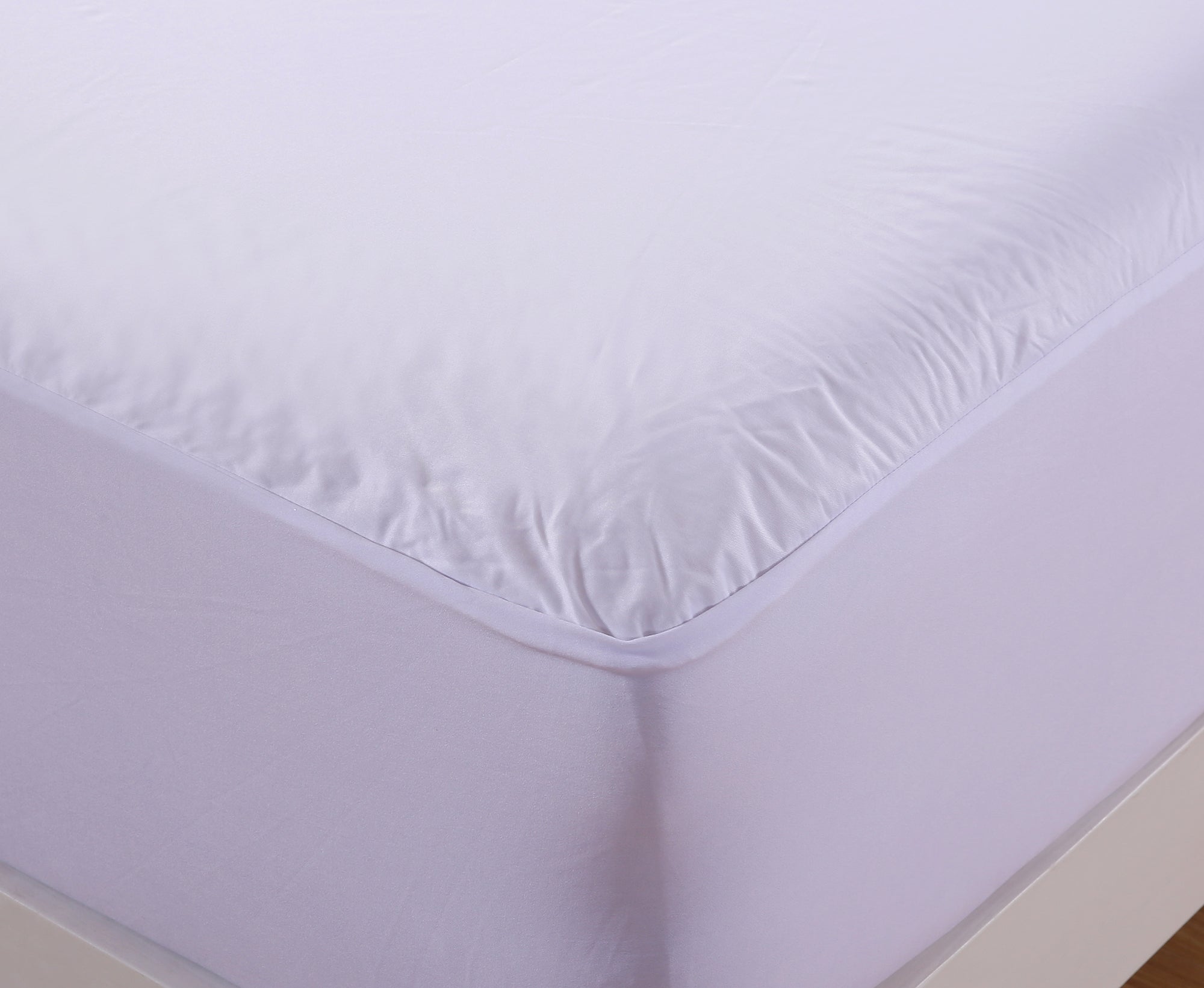 Waterproof Mattress Protector - Full Coverage, Hypoallergenic, Fitted Sheet Style - Perfect for Bedrooms, Guest Rooms & Allergy Relief
