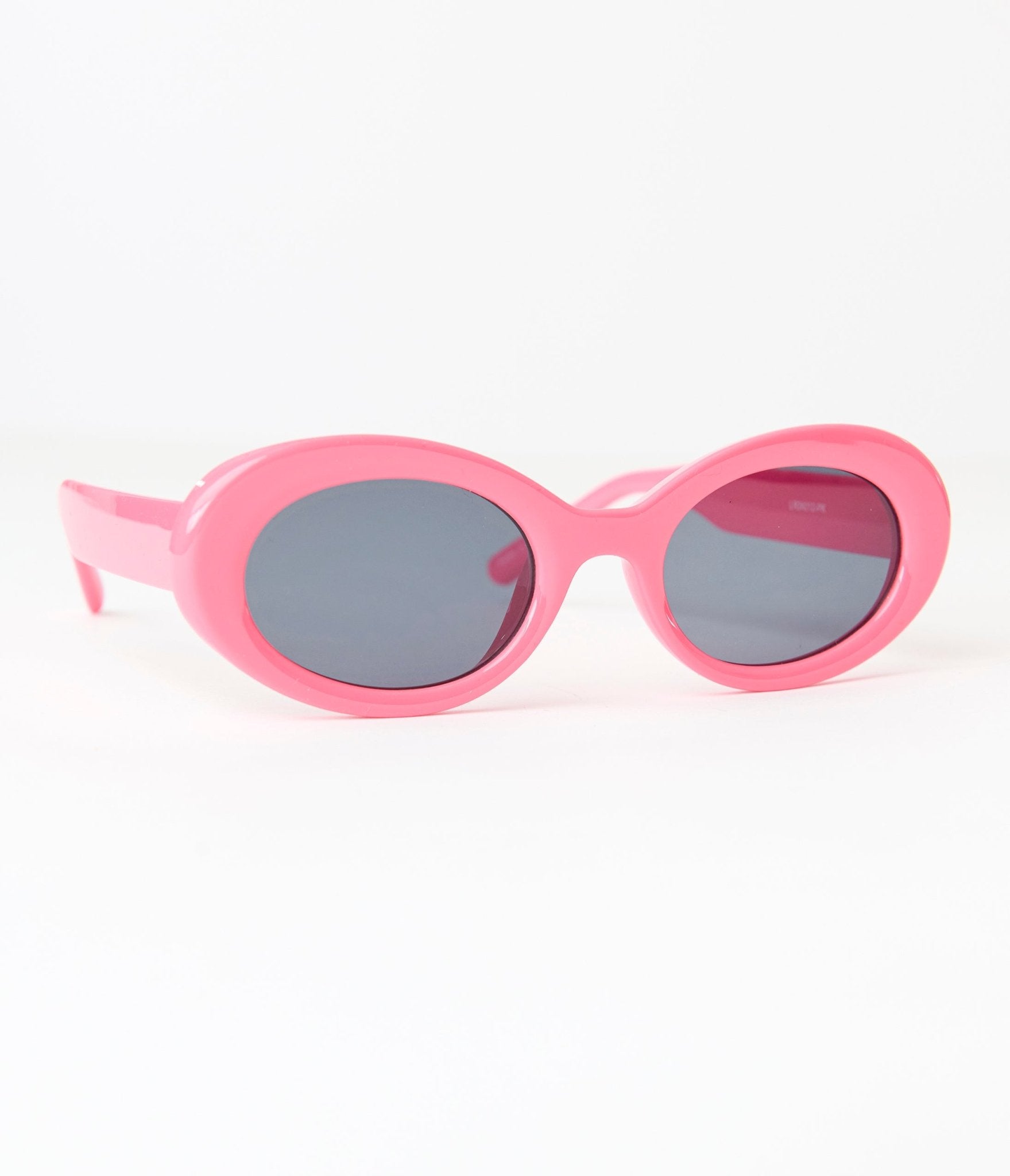 Trendy Hot Pink Puffy Sunglasses for Women - Retro Oversized UV400 Protection - Perfect for Beach, Pool Party & Summer Fashion