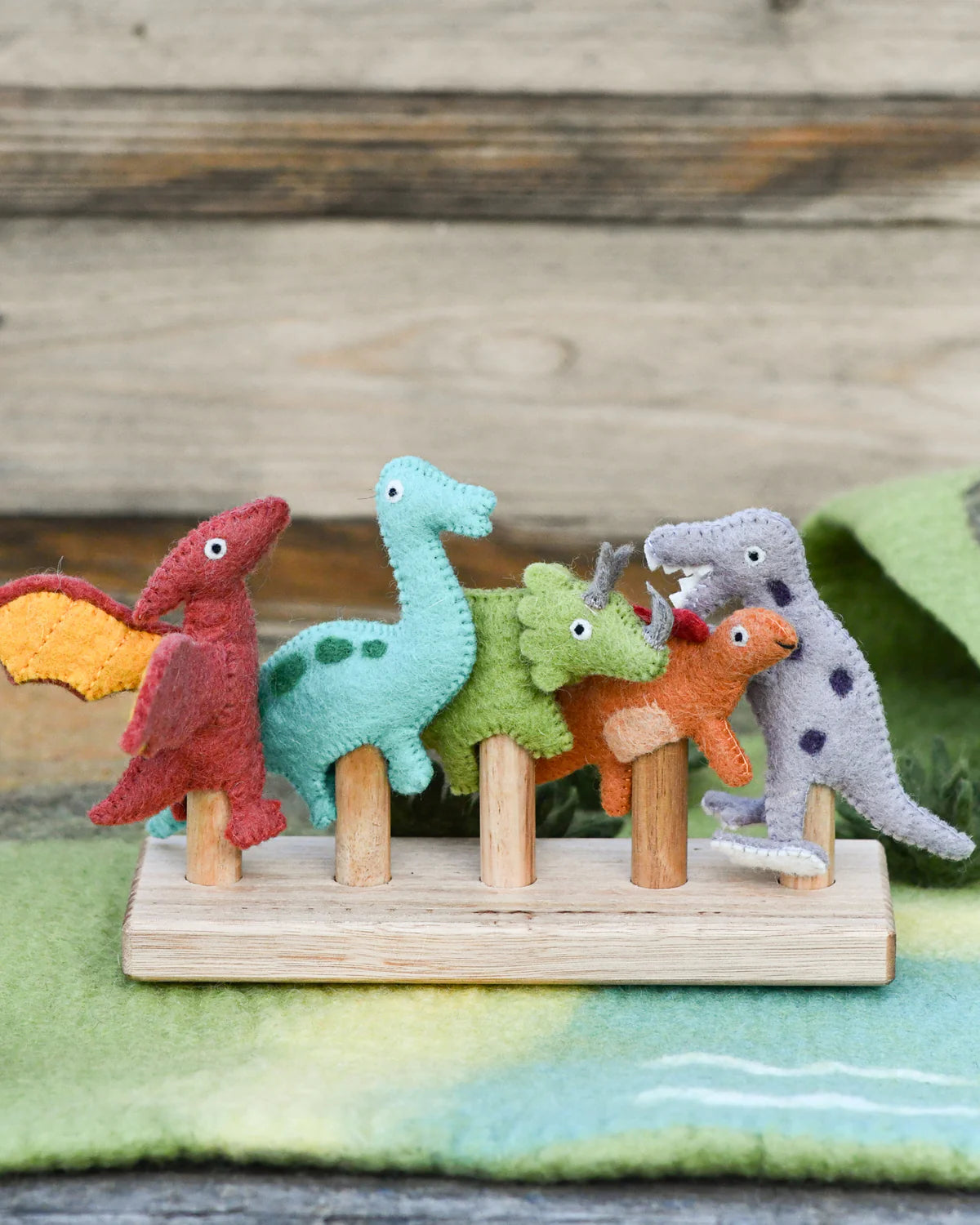 Dinosaur Felt Finger Puppet Set - 12 Pack Prehistoric Animal Hand Puppets for Kids, Educational Toy for Storytelling & Role Play - Perfect for Classroom, Birthday Parties & Preschool Learning