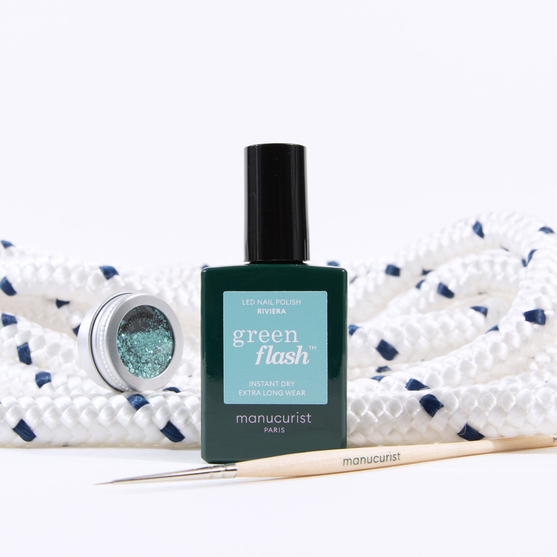 Underwater Glitter - Sparkling Cosmetic Glitter for Nails, Face & Body - Perfect for Mermaid Makeup, Pool Parties & Underwater Photography
