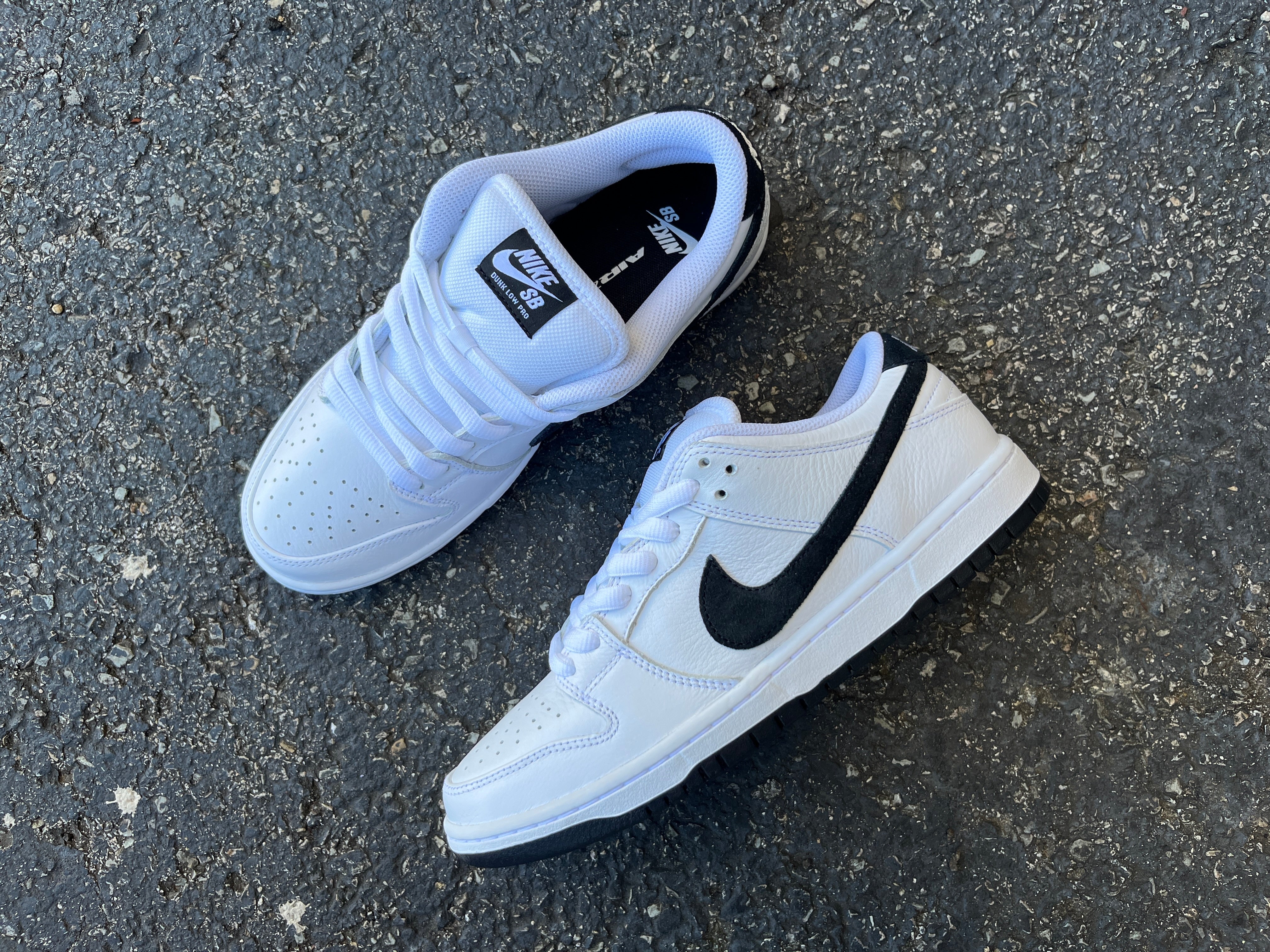 Nike SB Dunk Low White Dunk 2.0 Men's Skateboarding Shoes - Perfect for Streetwear Fashion & Skateboarding Performance