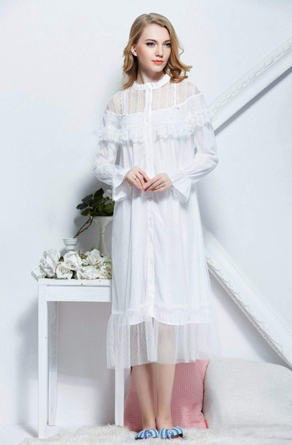 HUANSUN Women's Elegant Vintage Long Nightgown - Cotton Sleepwear with Lace Trim, Retro Blue & White Nightdress for Sleeping, Comfortable Loungewear - Perfect for Relaxing at Home or Romantic Evenings