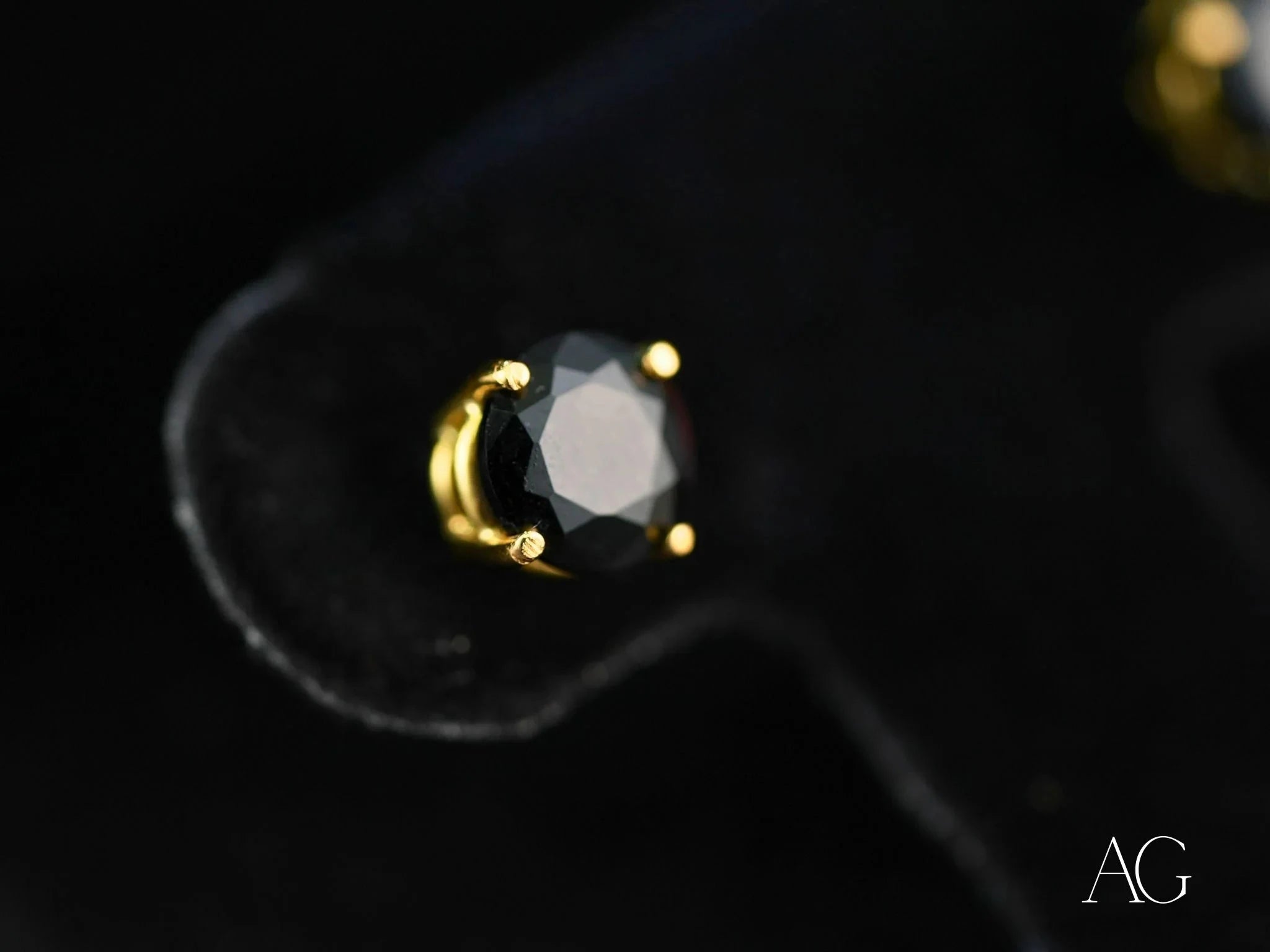18K Gold Black Onyx Stud Earrings for Women - Elegant Noir Jewelry Gift for Birthday, Anniversary & Special Occasions - Perfect for Evening Parties, Weddings & Formal Events