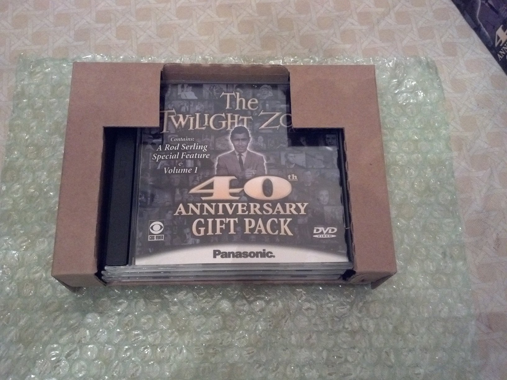 The Twilight Zone: 40th Anniversary Complete DVD Collection - Perfect Gift for Sci-Fi Fans & TV Show Enthusiasts - Great for Movie Nights, Birthday Presents & Collector's Displays
