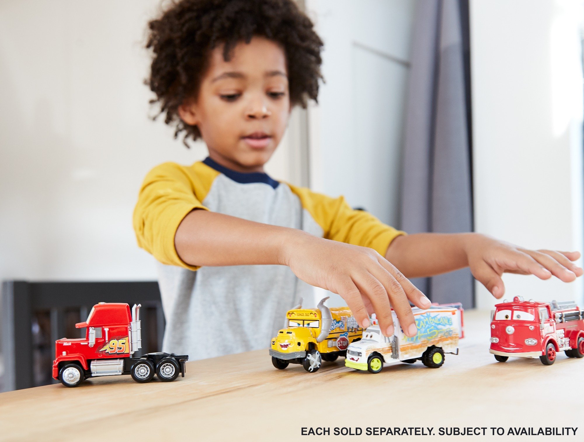 Disney Cars Deluxe Van Scanlane Toy - Lightning McQueen & Friends Die-Cast Vehicle for Kids - Perfect for Playtime, Collecting & Disney Themed Parties