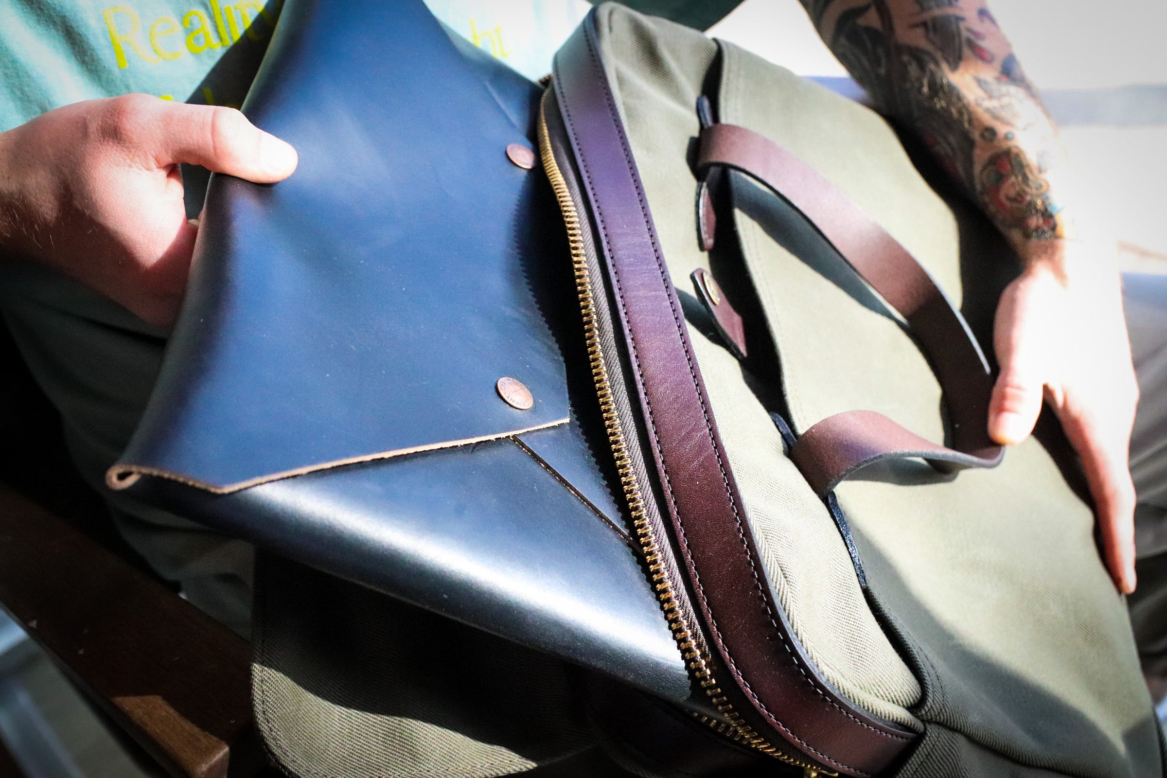 Professional Black Leather Portfolio - Stylish Business Document Holder for Meetings, Interviews & Office Use