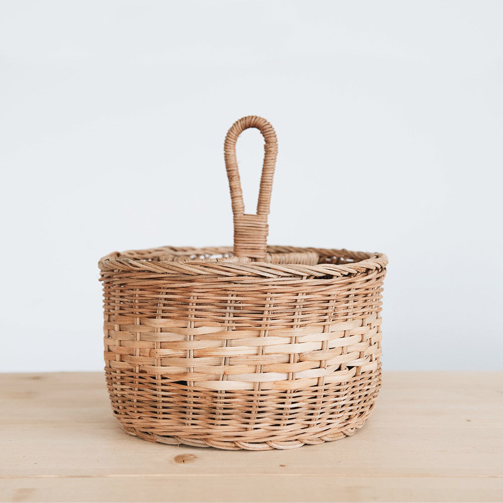 Premium Rattan Caddy Basket - Handwoven Storage Organizer for Bathroom, Kitchen & Home Decor - Perfect for Towels, Toiletries & Spa Essentials