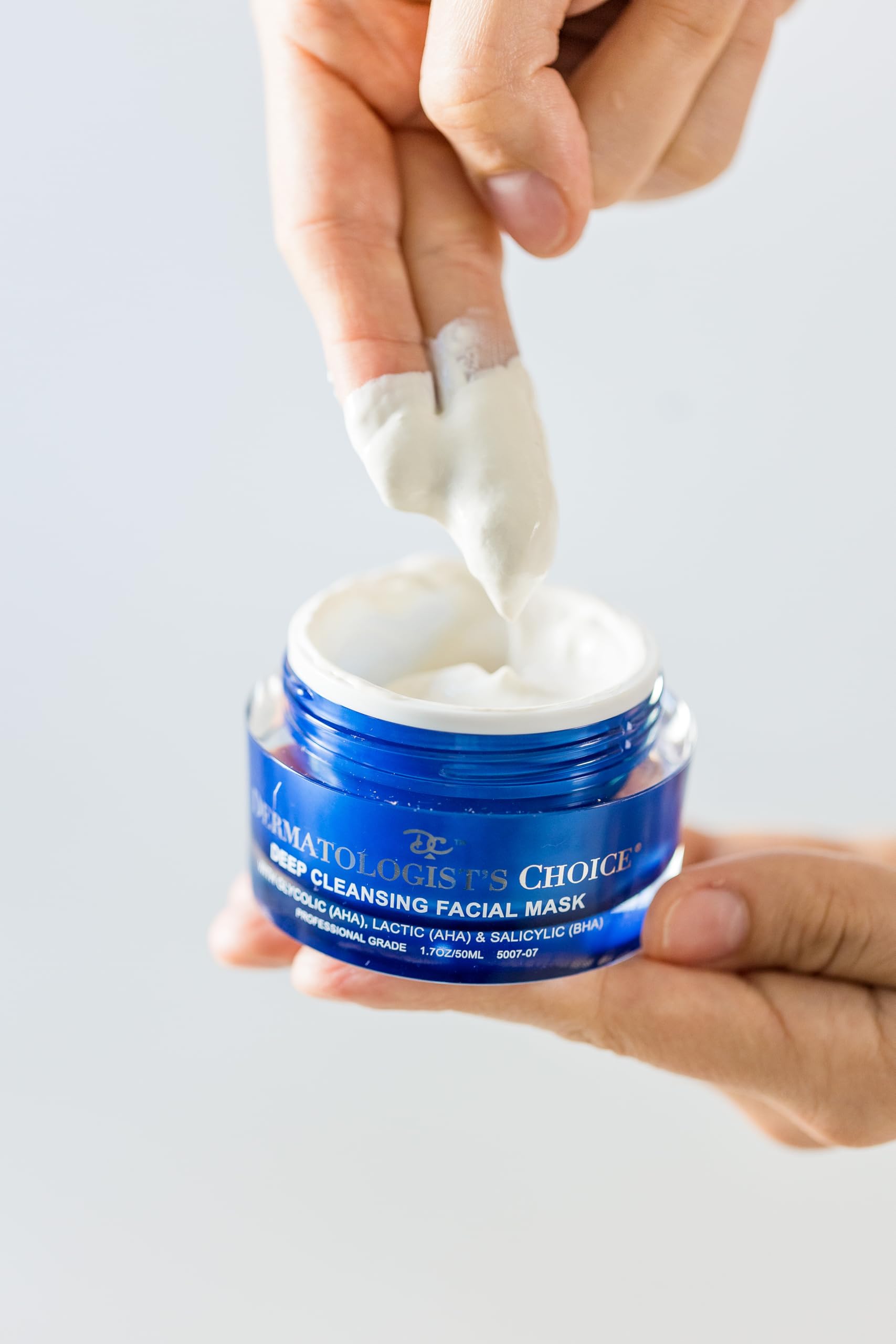 Dermatologist-Recommended Deep Cleansing Clay Face Mask with AHAs & BHAs - Exfoliating Facial Mask for Acne Reduction & Skin Texture Improvement - Natural Medical-Grade Skincare | Perfect for Daily Detox & Spa Night Routine
