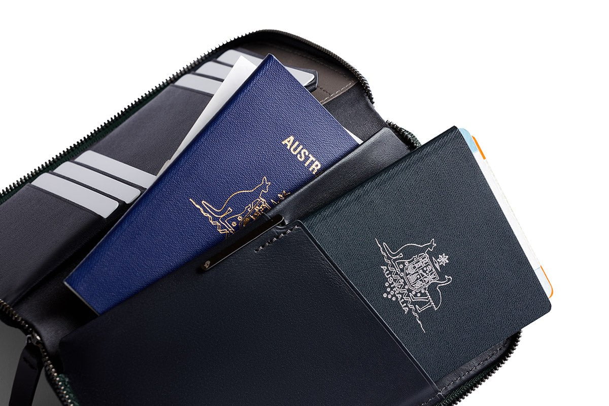 Bellroy Travel Folio Second Edition - Premium Leather Passport Holder & Travel Wallet for Men & Women - Perfect for Airports, Business Trips & International Travel