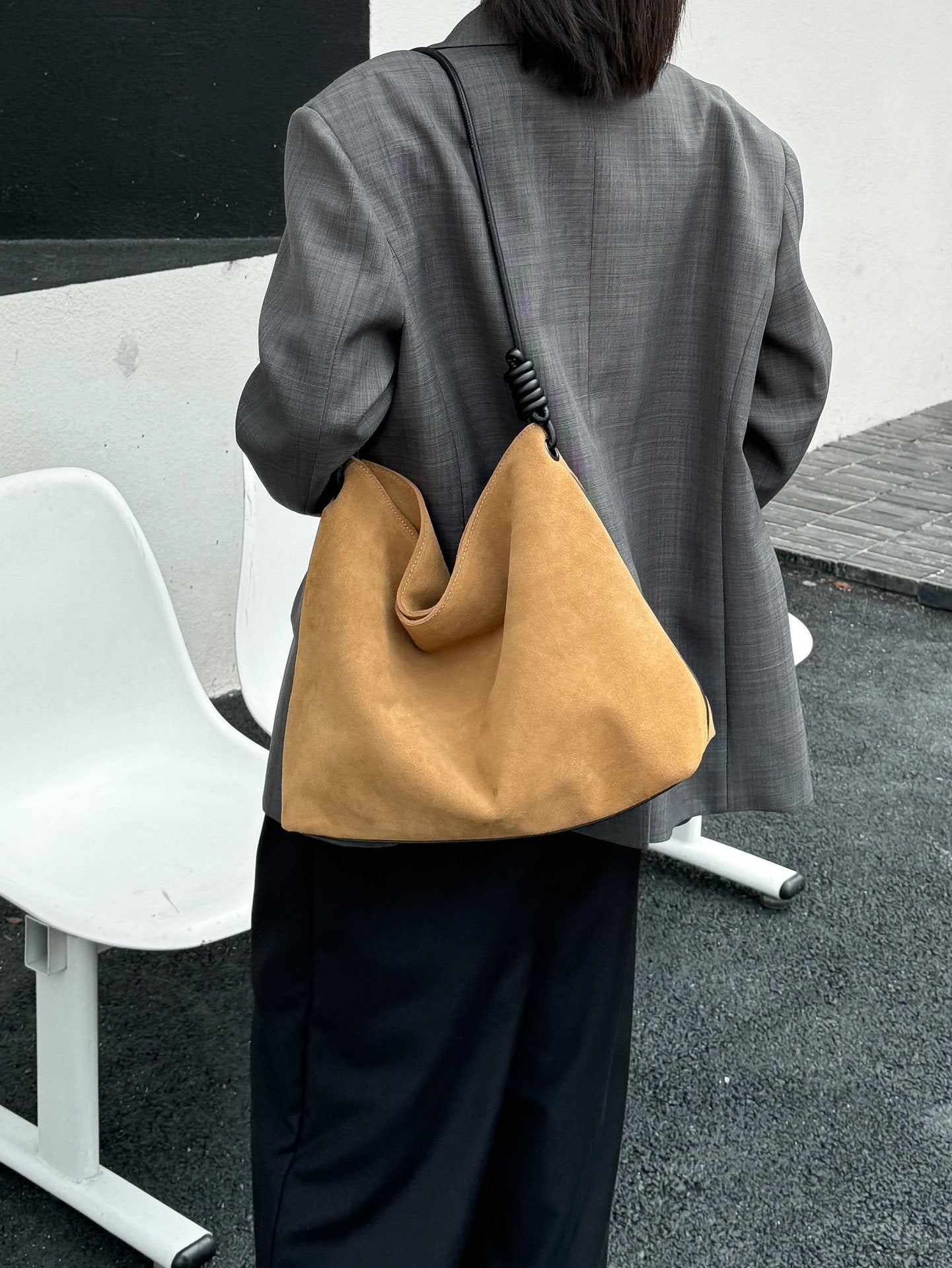 Stylish Women's Tote Bag - Fashionable Large Shoulder Bag for Work, Travel & Shopping - Durable & Spacious Designer Handbag for Everyday Use