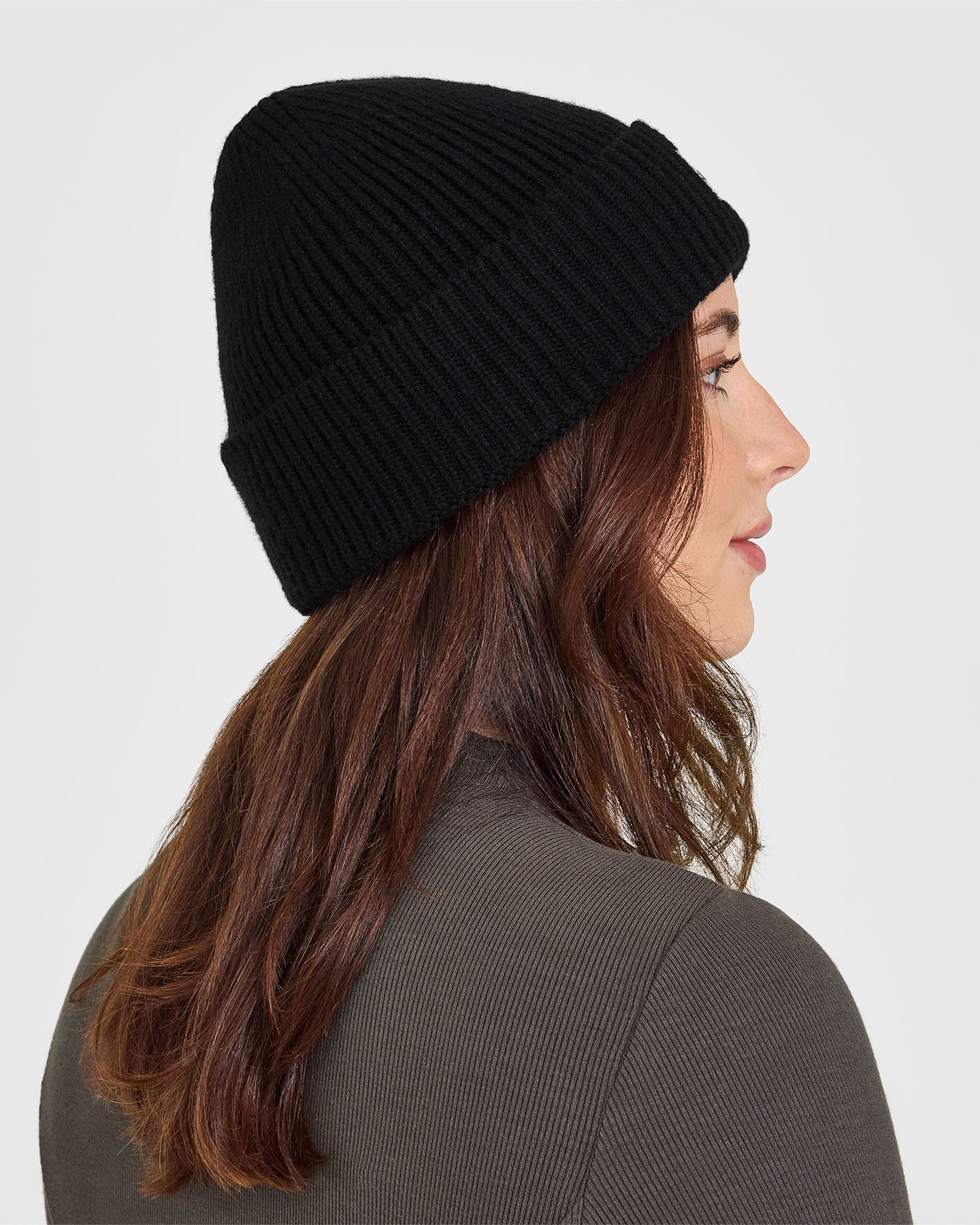 Oner Beanie - Soft & Warm Winter Hat for Men & Women | Black | Perfect for Skiing, Snowboarding & Outdoor Activities