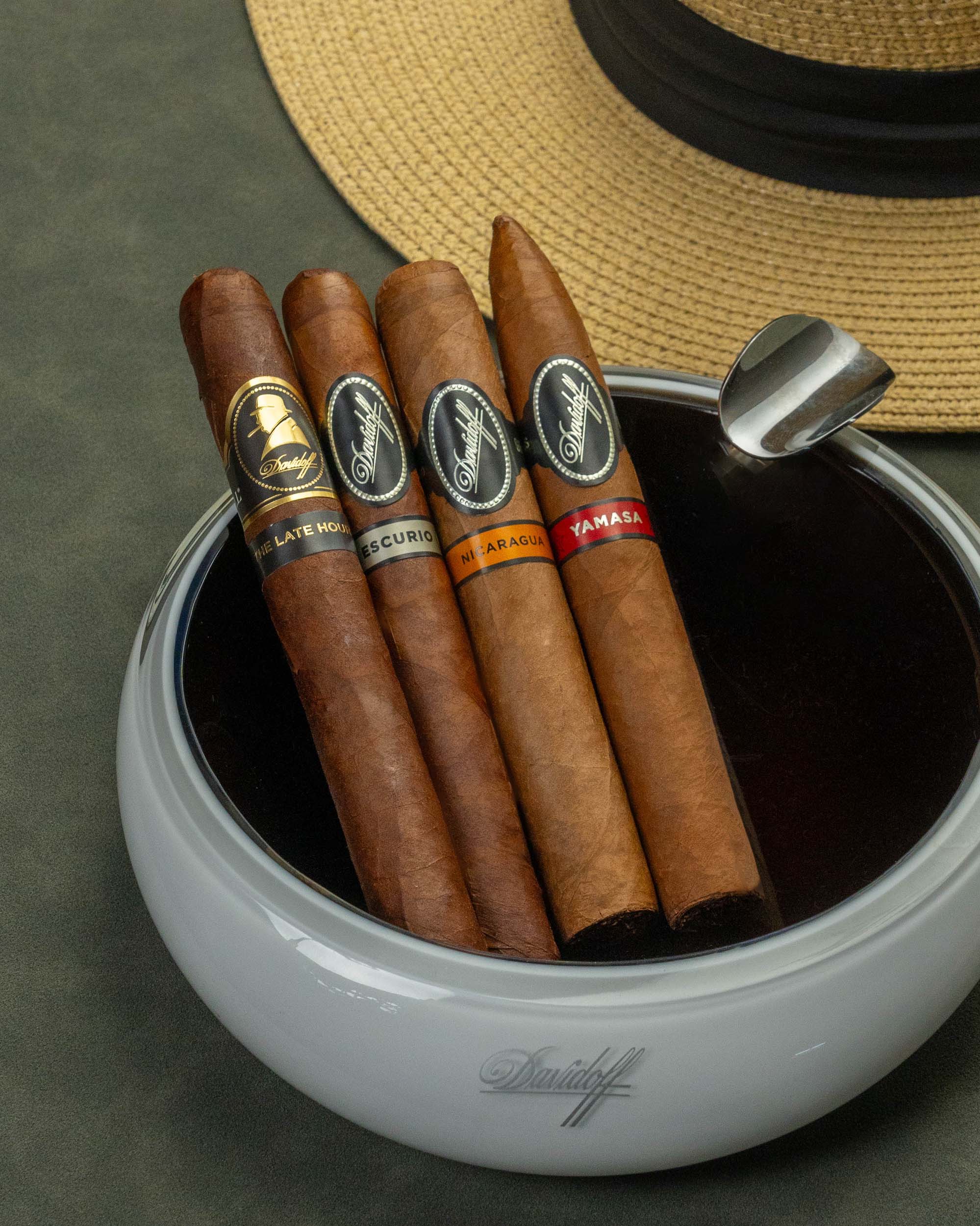 Davidoff Journey Luxury Cigar & Accessories Bundle - Premium Smoking Experience for Relaxation & Special Occasions