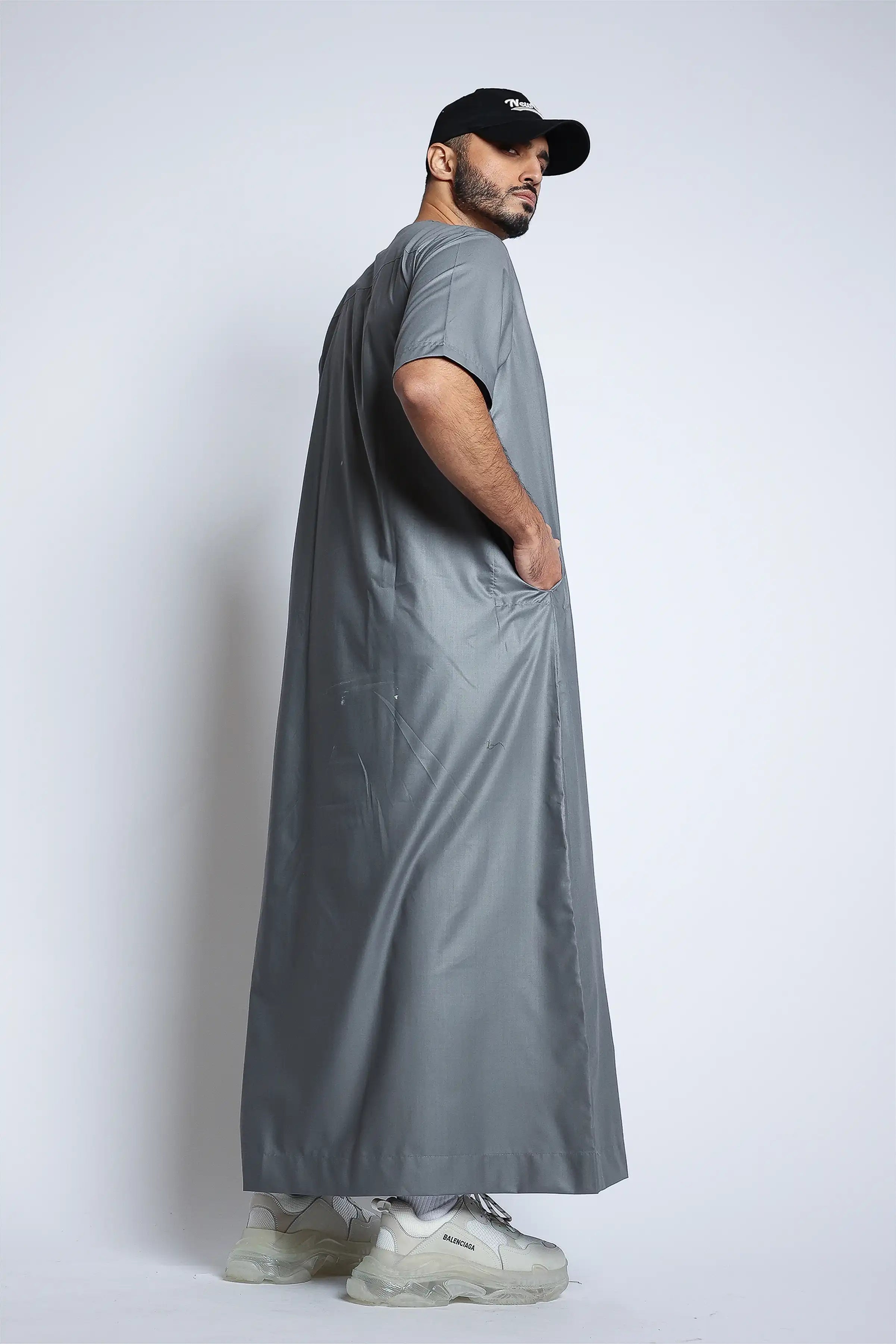 J152 Thunderstorm Grey Half Sleeve T-Shirt for Men - Comfortable Casual Tee for Outdoor Activities and Everyday Wear