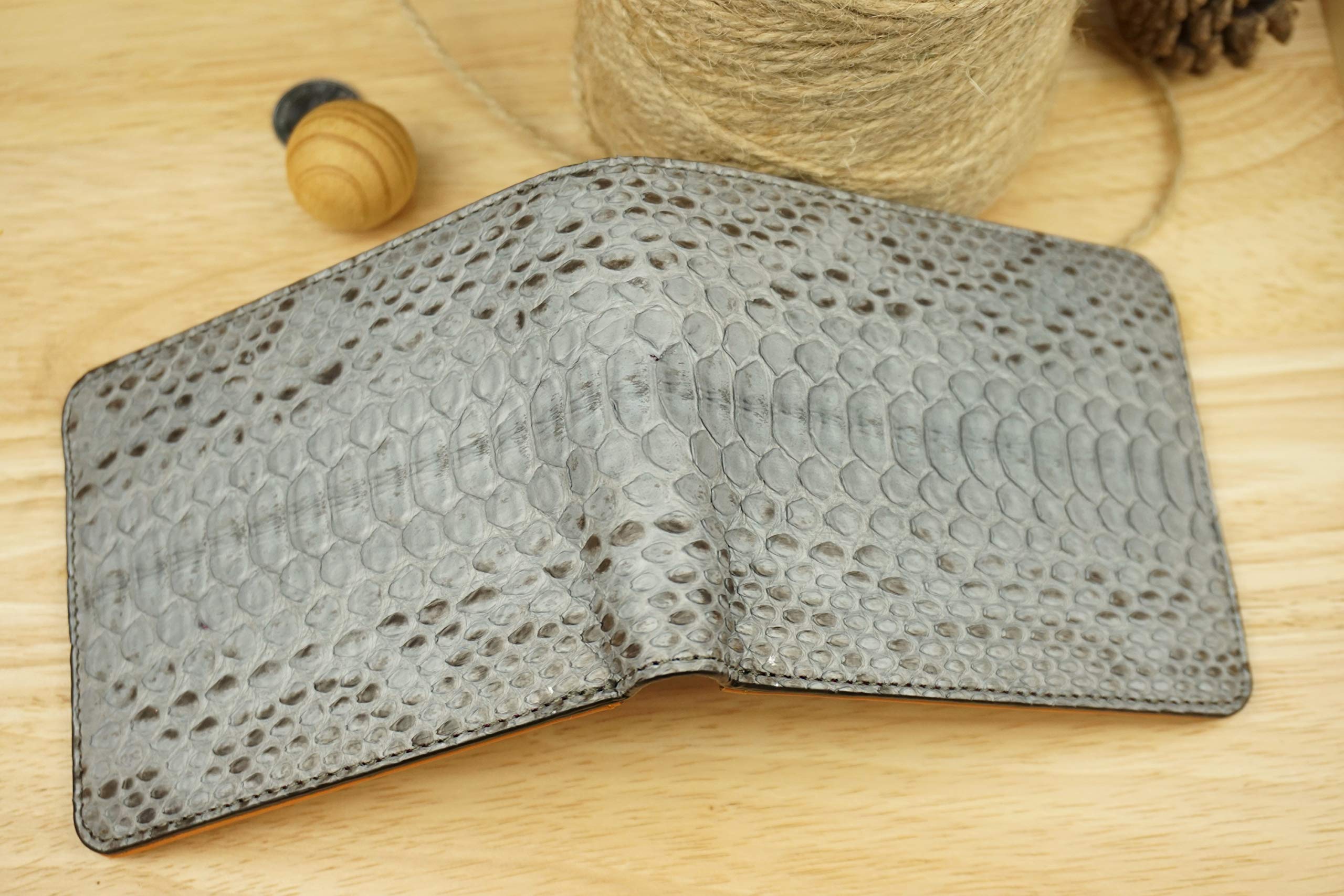 Premium Grey Python Leather Wallet for Men - Genuine Full Grain Python Skin Bifold Billfold - Stylish & Durable Men's Accessory - Perfect for Everyday Use, Business & Travel