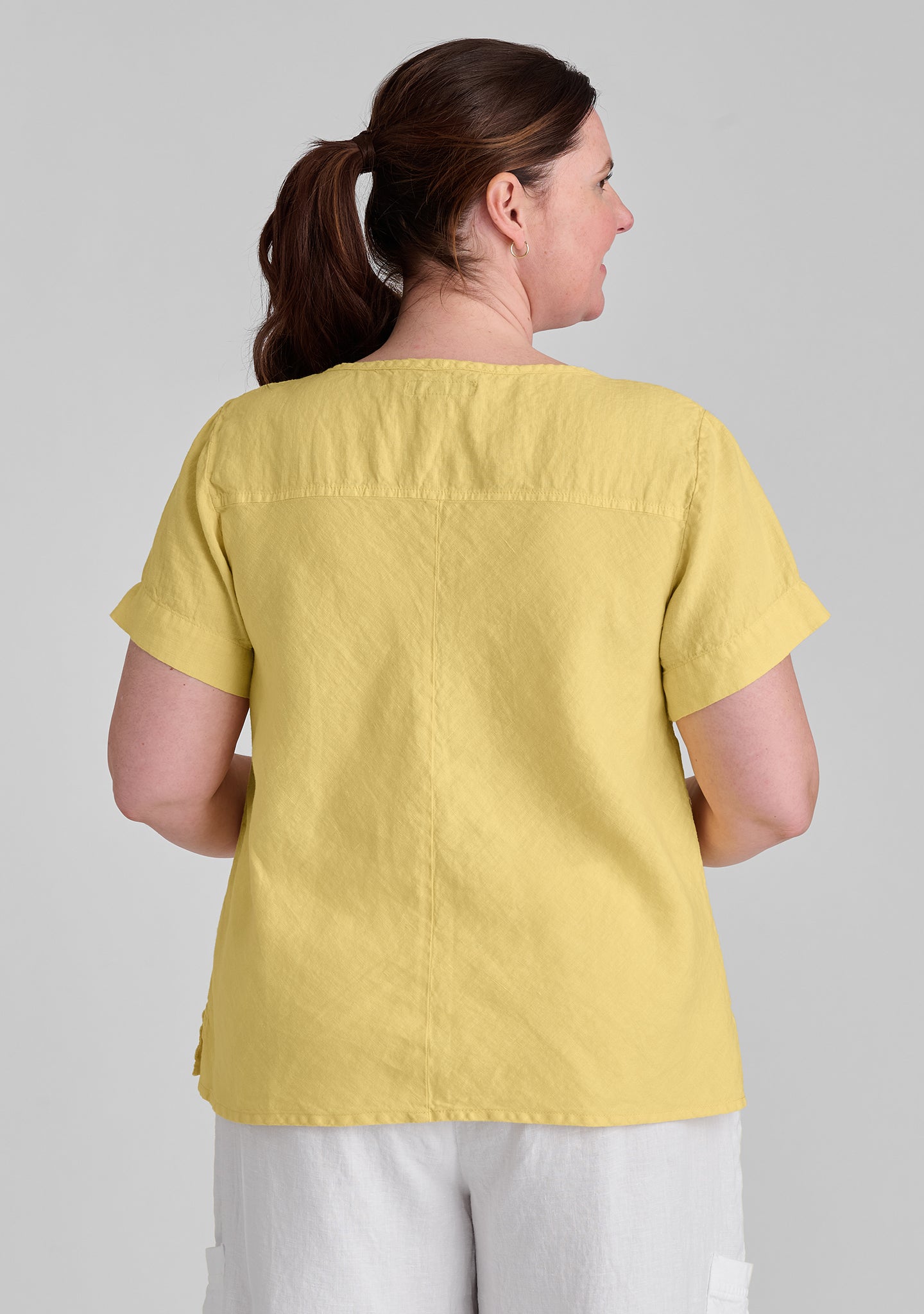 Roadie Tee - Premium Linen T-Shirt for Men & Women | Breathable & Comfortable Summer Casual Wear | Perfect for Travel, Beach & Everyday Outfits