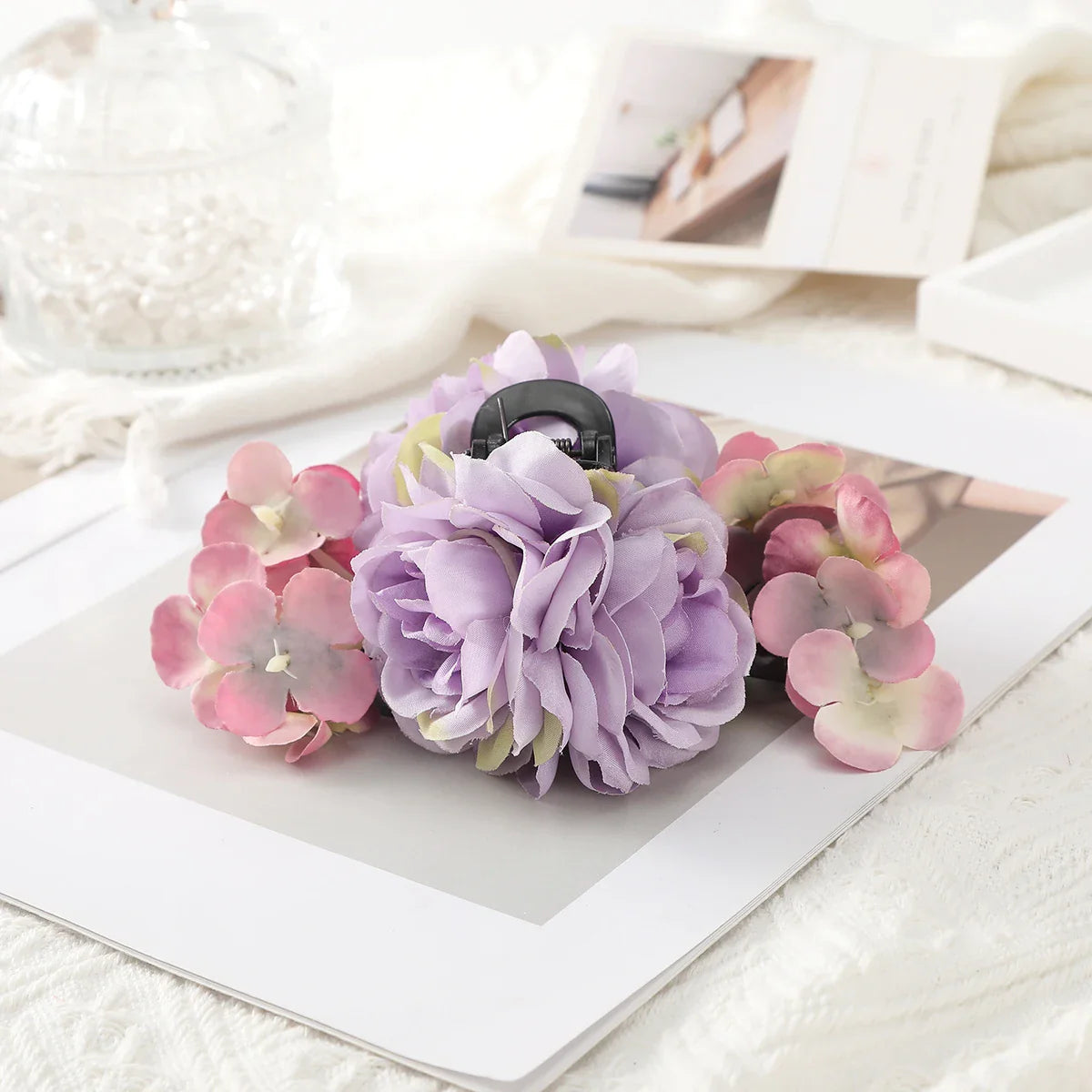 Haimeikang Large Flower Hair Clips for Women - Thick Hair Barrettes, Crab Claw Hairpins, Summer Fashion Hair Accessories for Weddings, Parties, and Everyday Wear