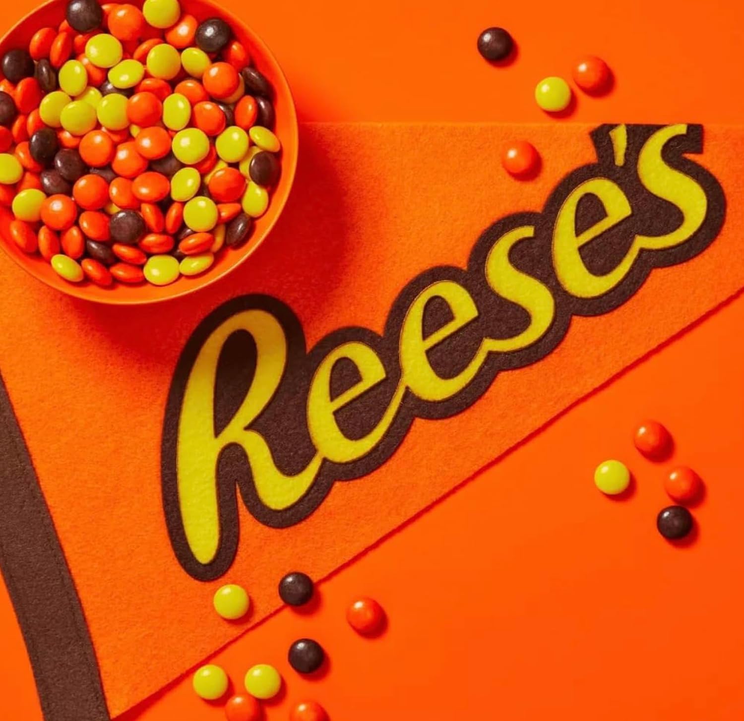 REESE'S Pieces Peanut Butter Candy in Crunchy Shell - Gluten Free, Bulk 2lb Resealable Bag | Perfect for Halloween, Parties, Baking & Snacking