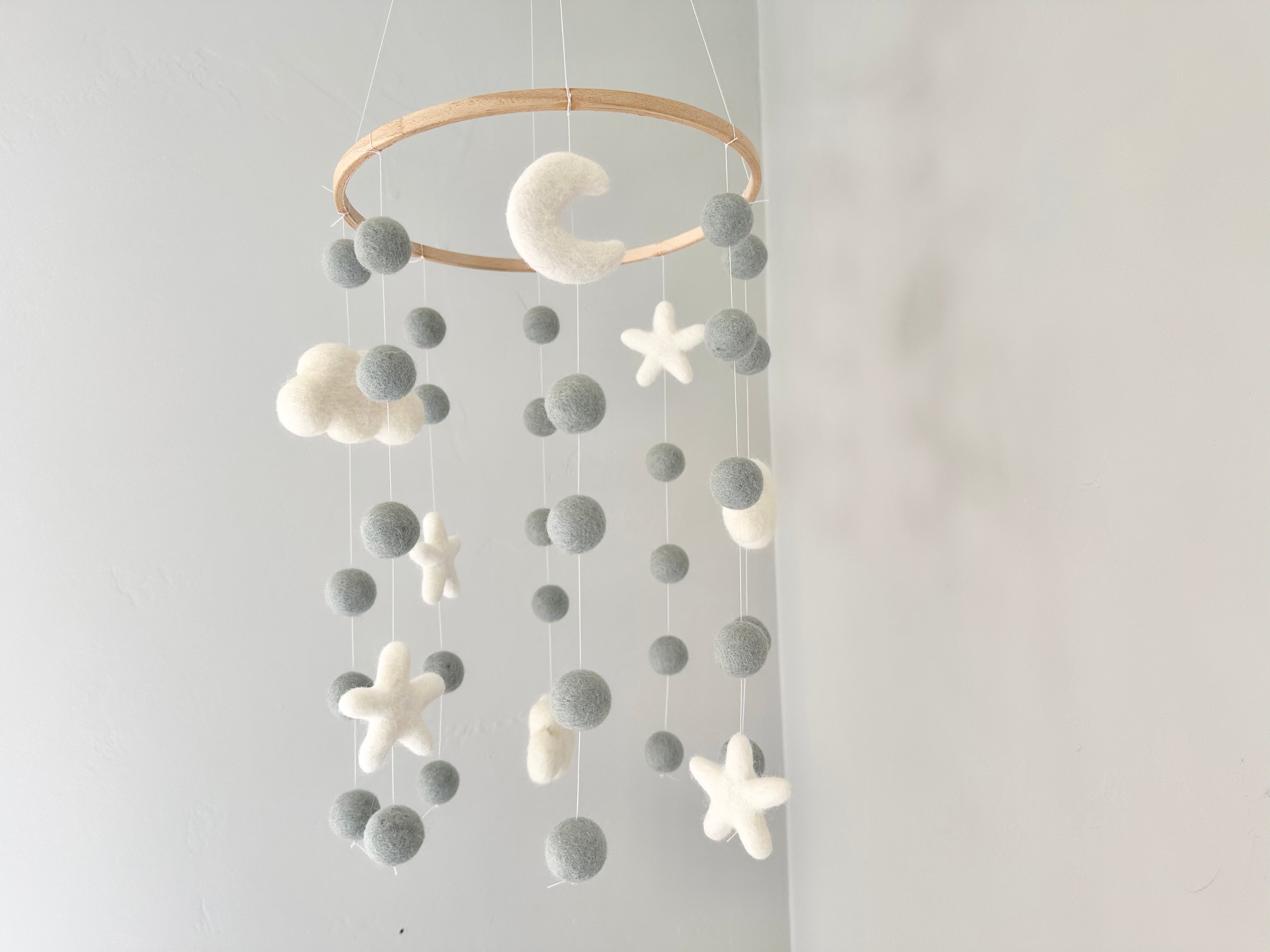 Cloudy White Sky Ceiling Mobile - Baby Nursery Decor, Soothing Sensory Toy for Newborns & Toddlers - Perfect for Bedrooms, Daycares & Playrooms