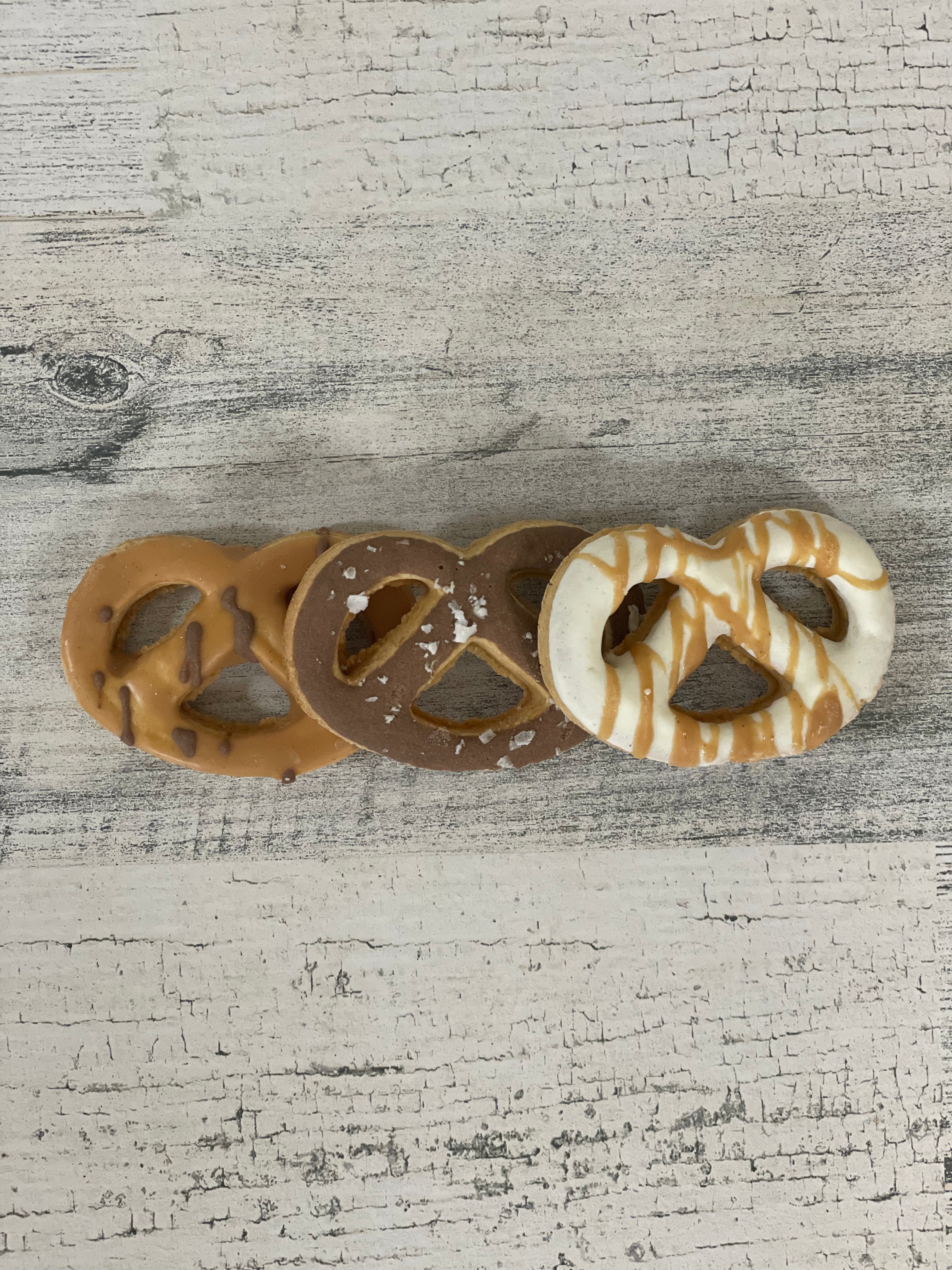 Healthy Pretzel Shaped Dog Treats - All Natural Crunchy Snacks for Small & Large Dogs - Perfect for Training Rewards and Anytime Treats