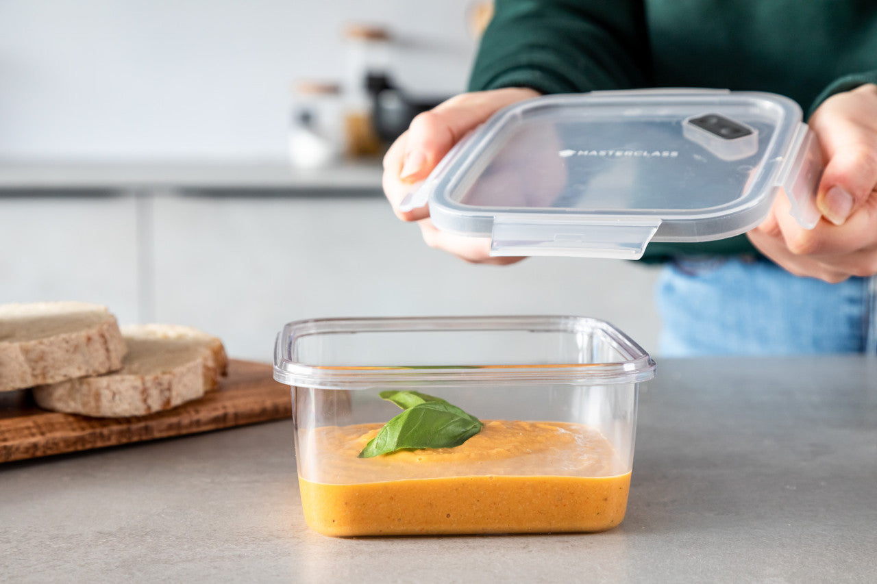 Eco-Friendly Bento Lunch Box with Removable Divider - 800ml Leak-Proof Food Container for School, Office & Picnics | MasterClass Reusable Meal Prep Box