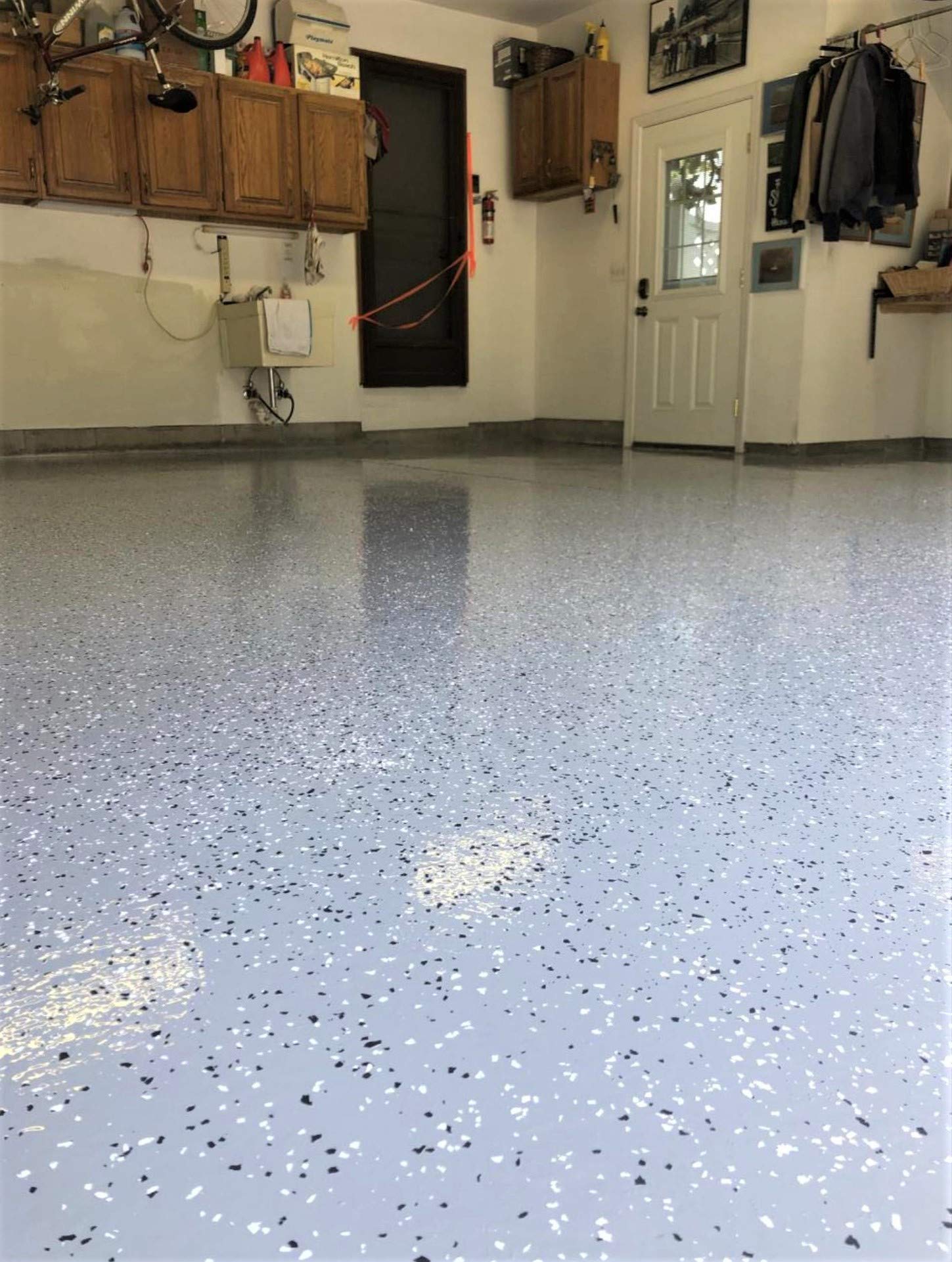Gray Floor Half Kit - Covers Up to 250 sq.ft - Durable Garage & Basement Flooring Solution for Concrete Surfaces - Perfect for Home Workshops, Storage Areas, and DIY Projects