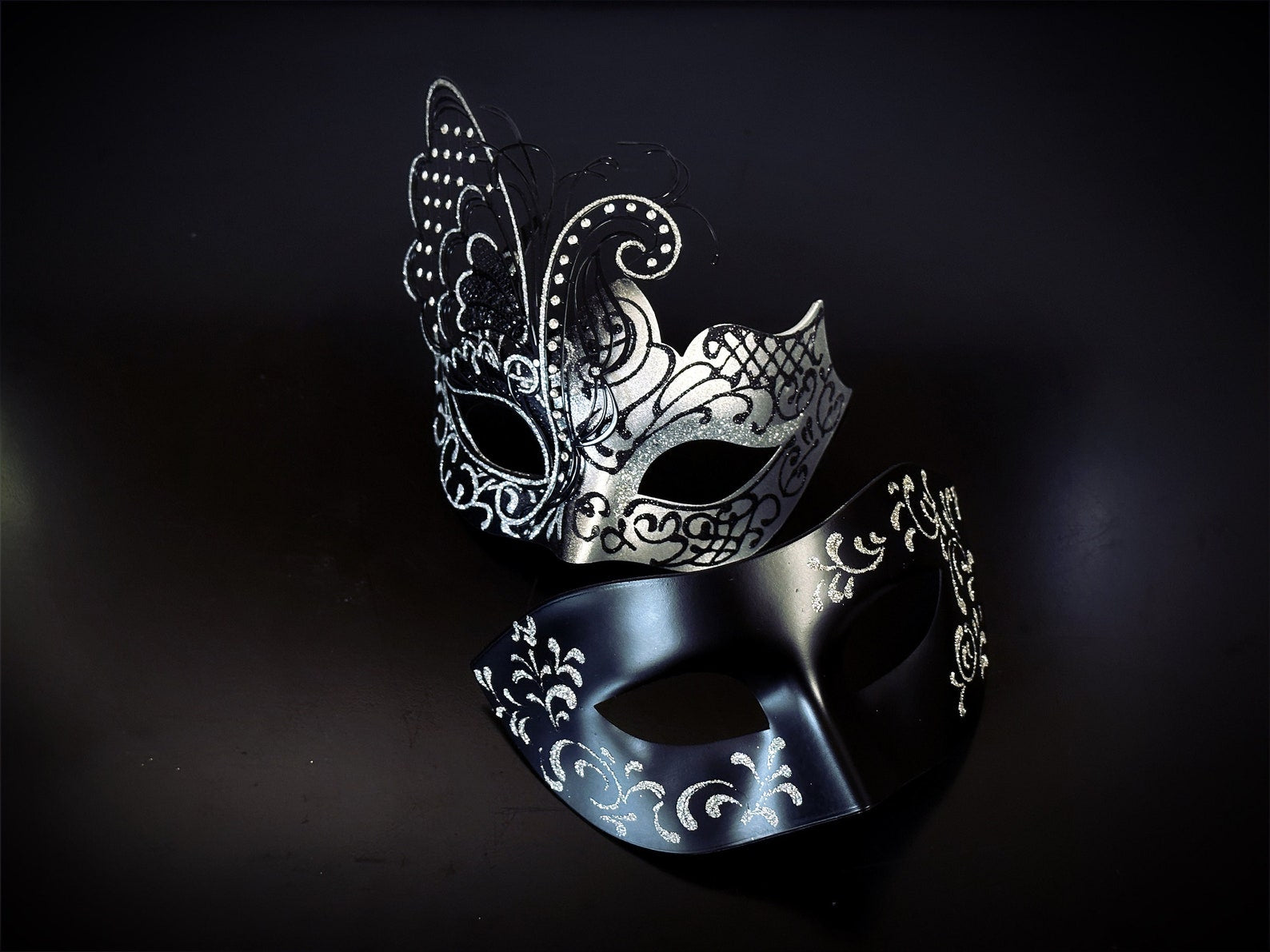Allure Masks Silver Black - Premium Face Masks for Women & Men - Comfortable & Breathable for Daily Use, Travel, and Skincare Routine