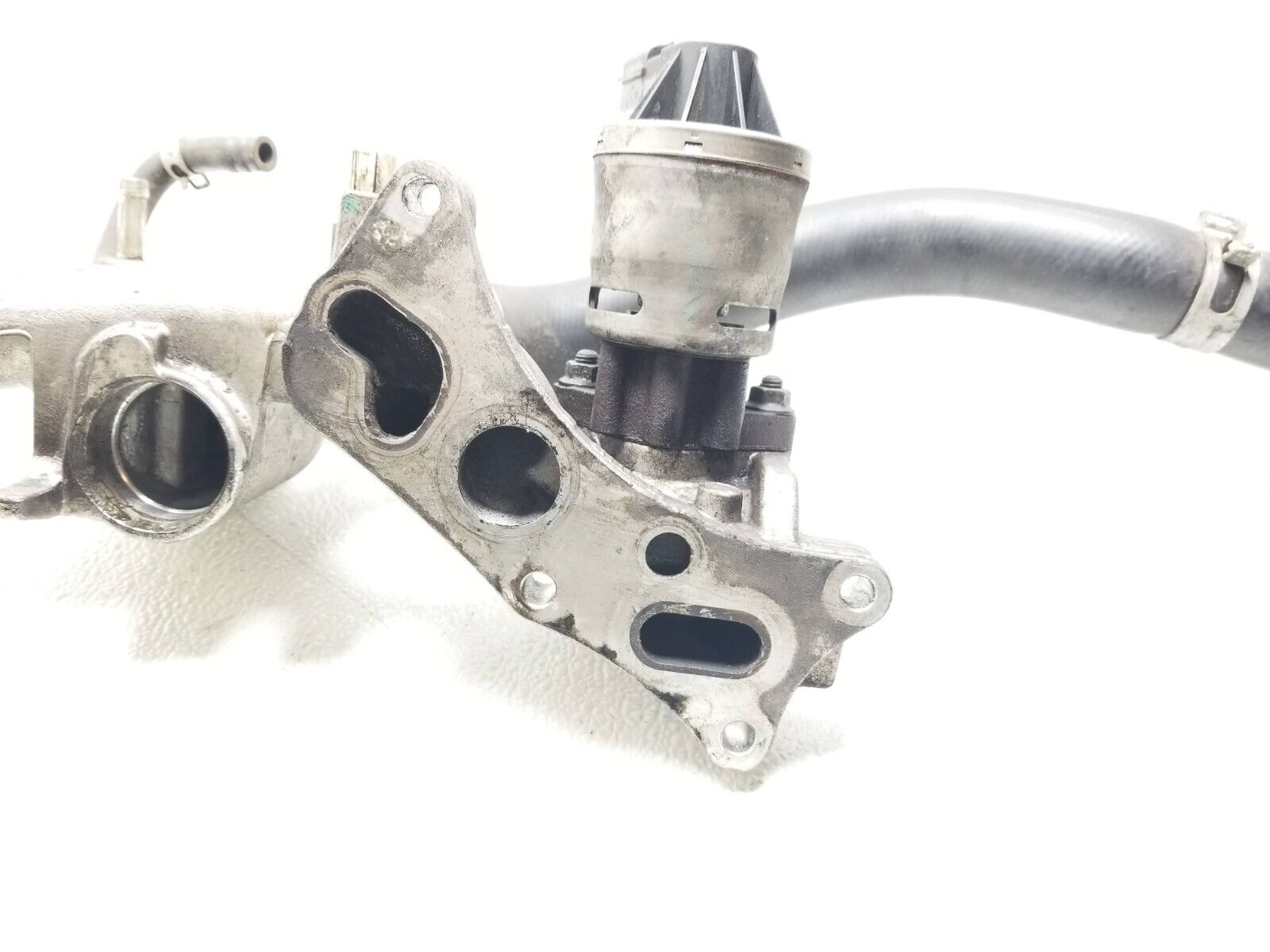 05-08 Acura RL 3.5L EGR Valve & Thermostat Housing OEM Replacement - Perfect for Engine Cooling System Maintenance & Performance Upgrade