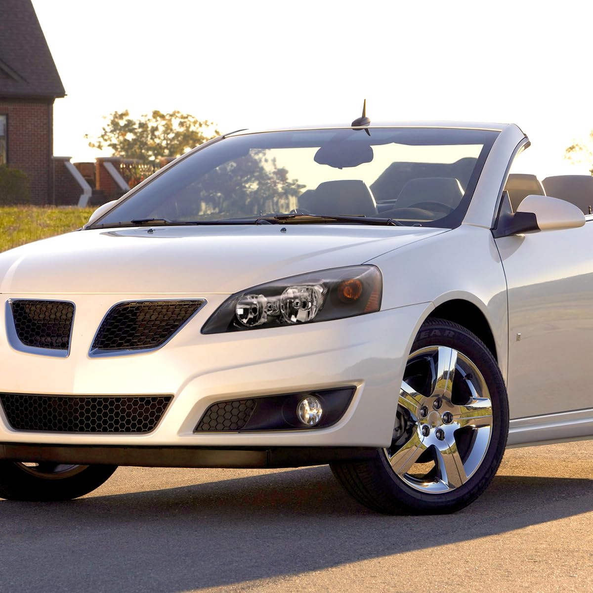 2005-2010 Pontiac G6 Black Headlights with Amber Corner Turn Signals - Replacement Headlight Assembly for Improved Night Visibility & Style Upgrade