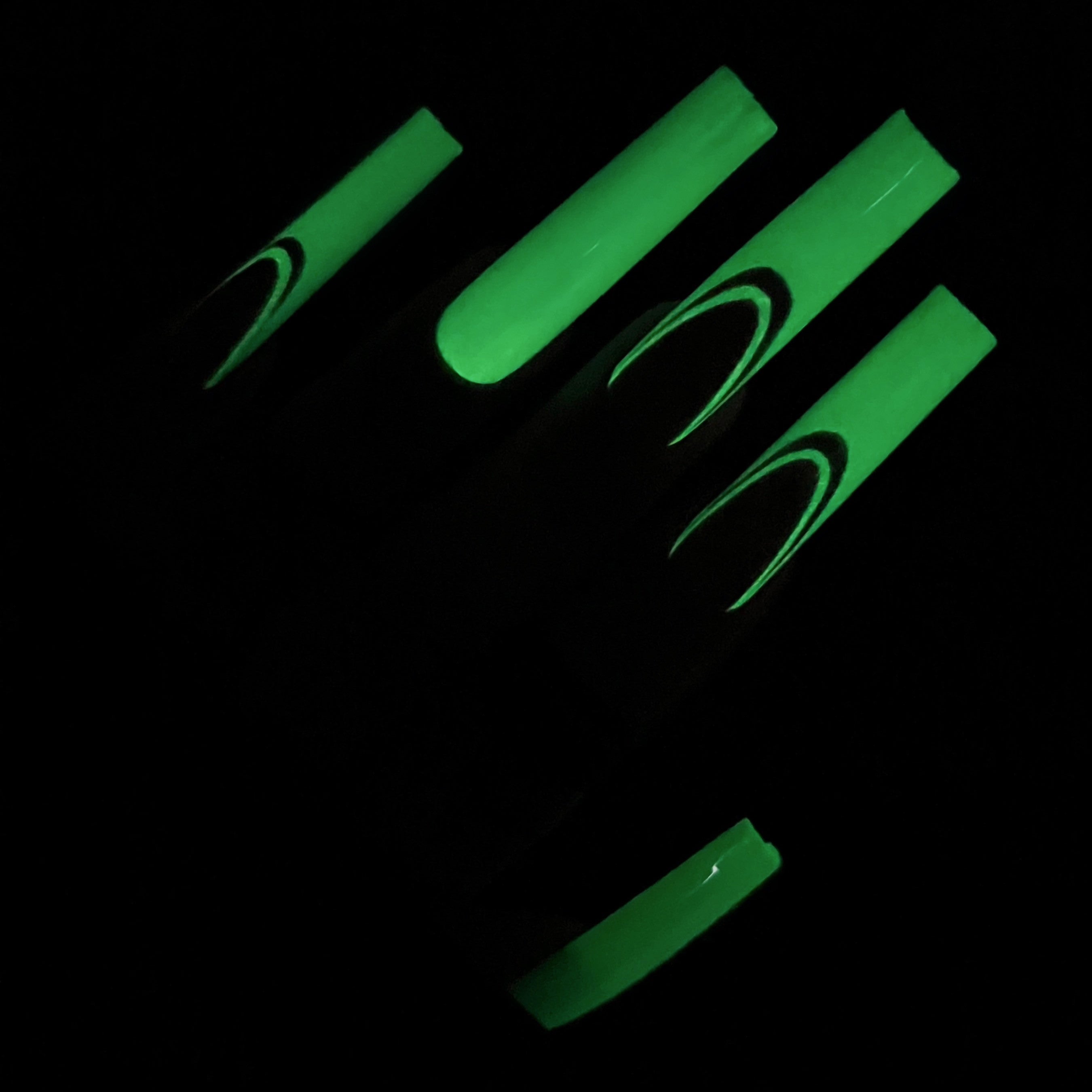 Blacklight Flashlight - UV Black Light for Glow in The Dark, Pet Urine Detection, and Counterfeit Money Checking - Perfect for Parties, Home Inspection, and Security Use