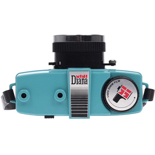 Lomography Diana Mini 35mm Film Camera with Built-in Flash - Perfect for Travel, Street Photography & Creative Shooting